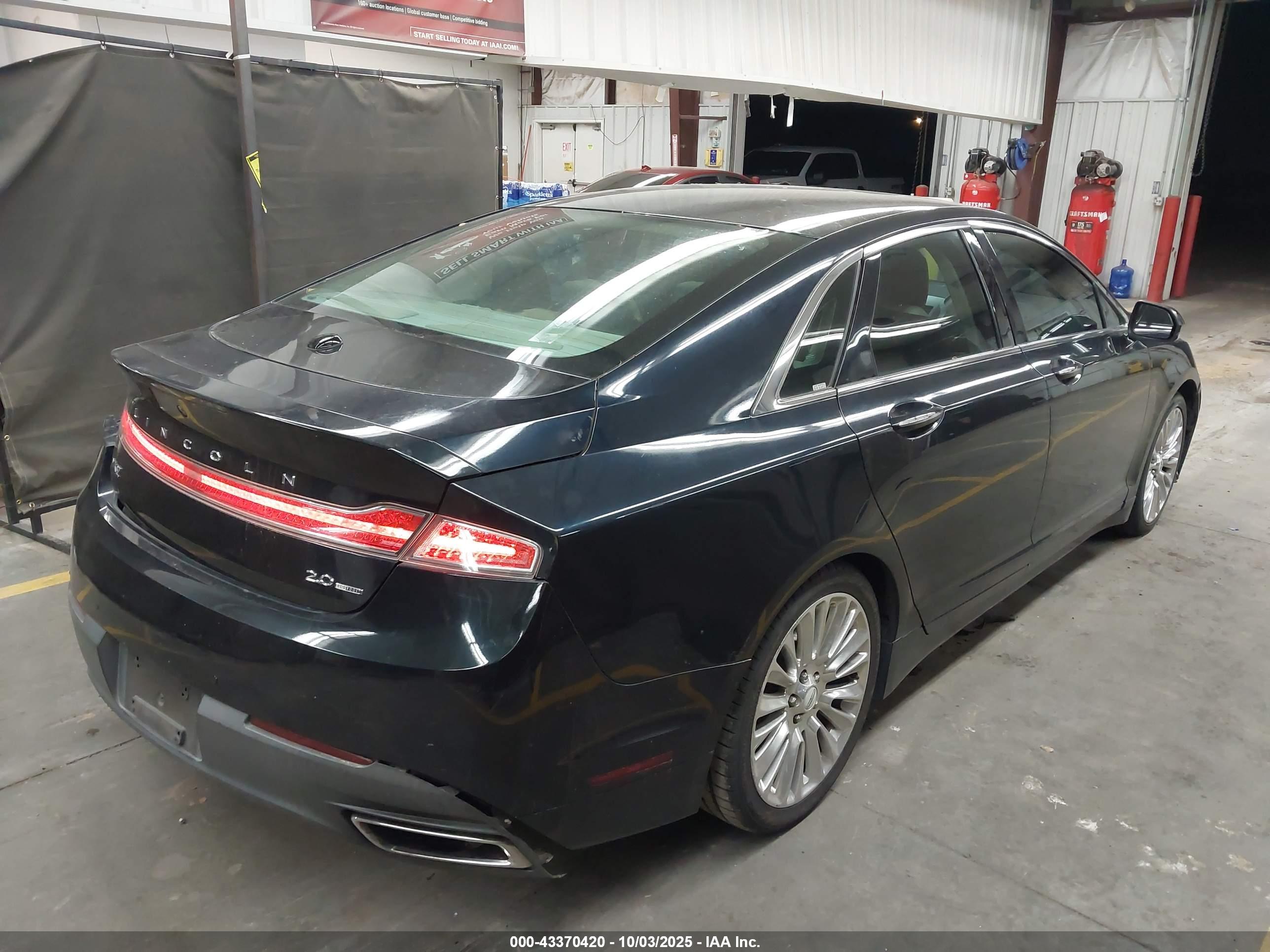LINCOLN MKZ image 4
