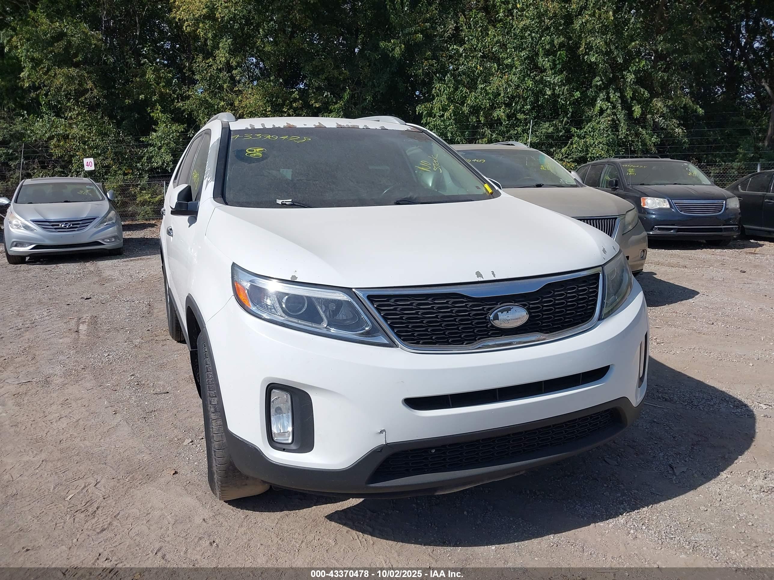 KIA SORENTO image 6