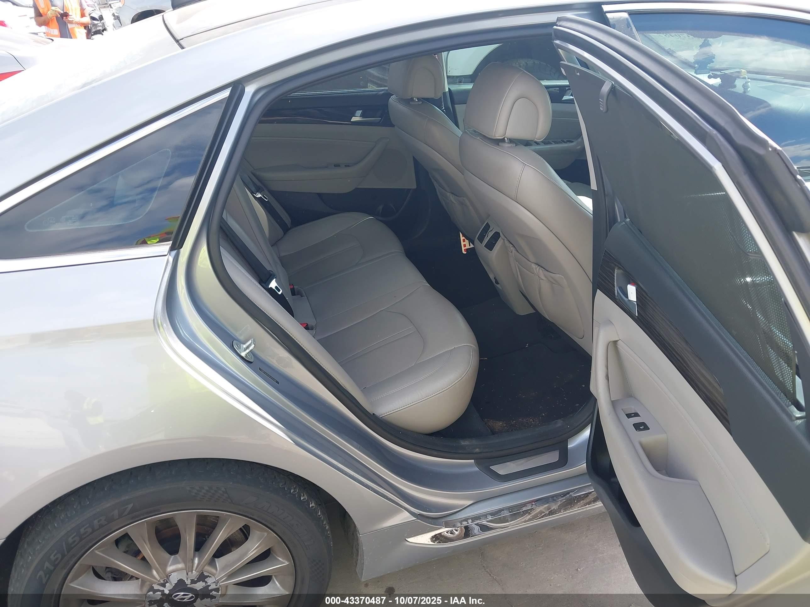 HYUNDAI SONATA image 8