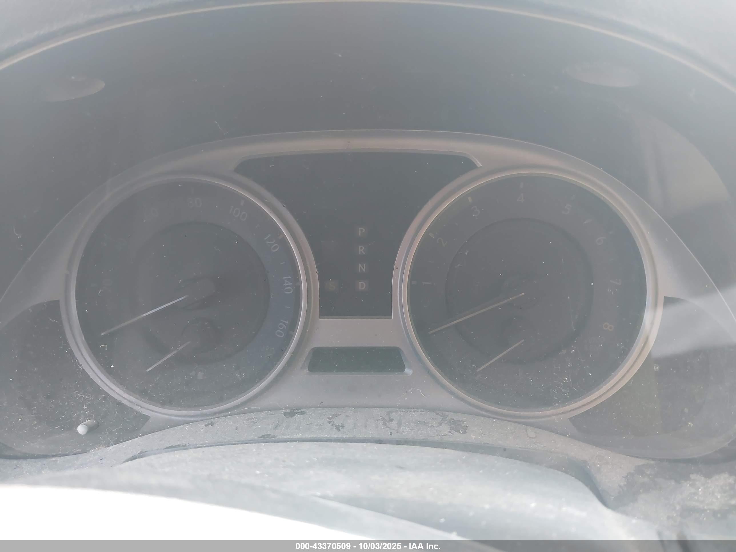 LEXUS IS image 7