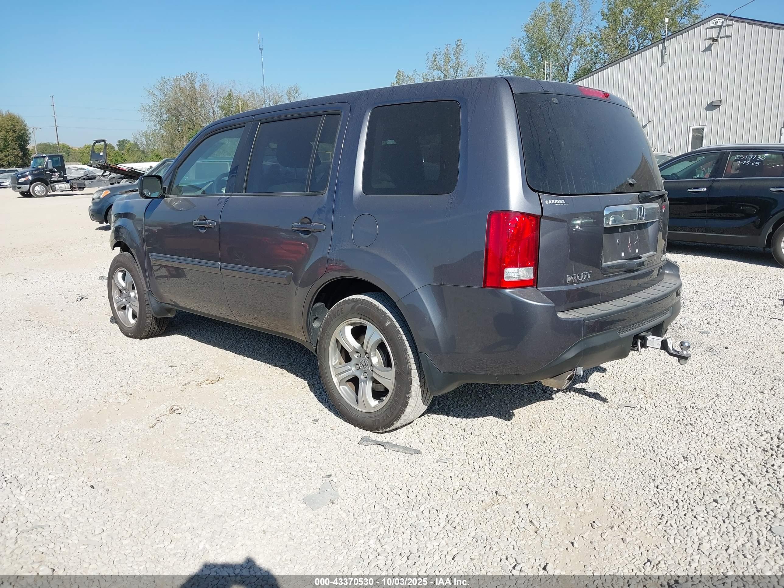 HONDA PILOT image 3