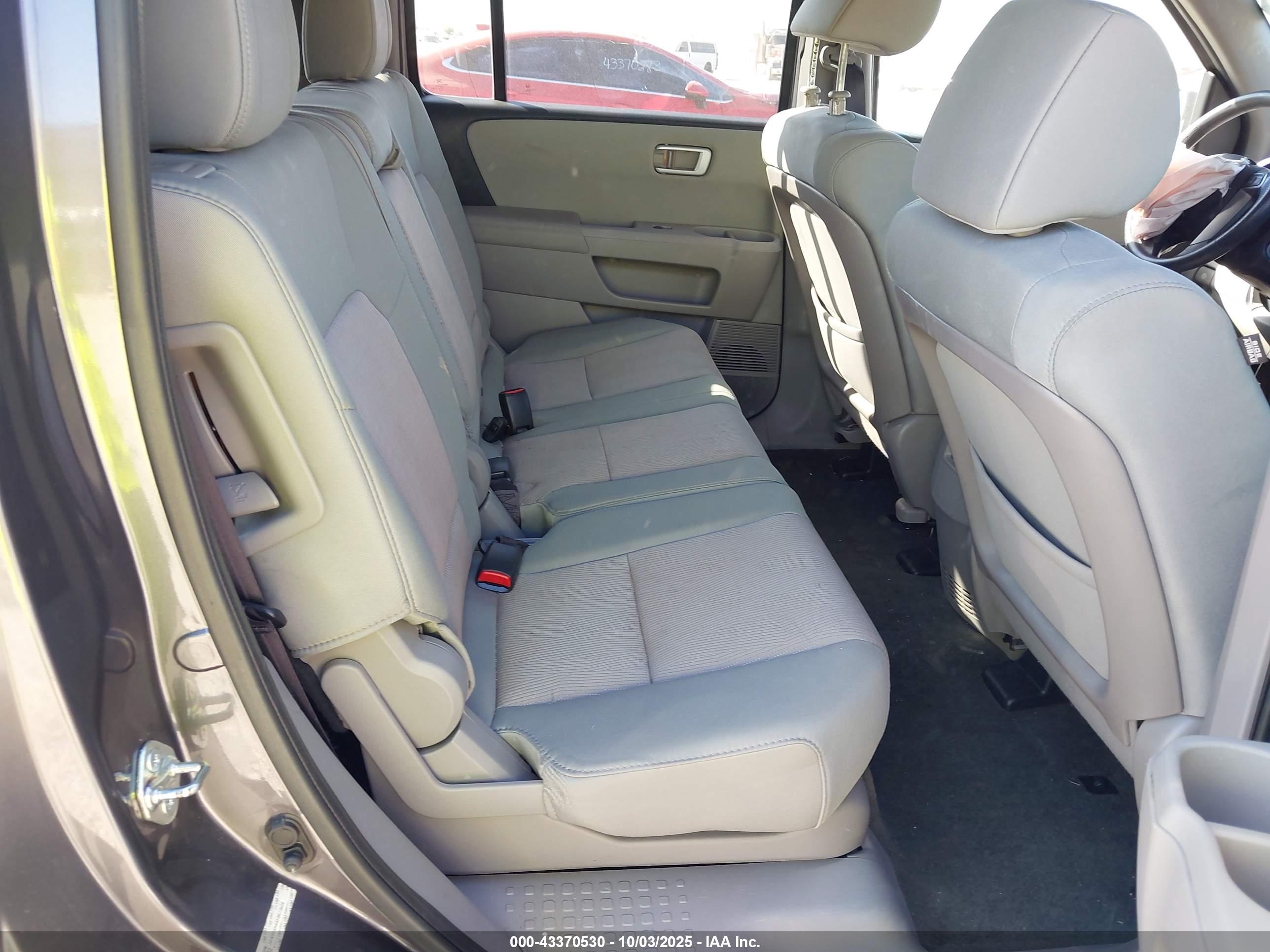 HONDA PILOT image 8