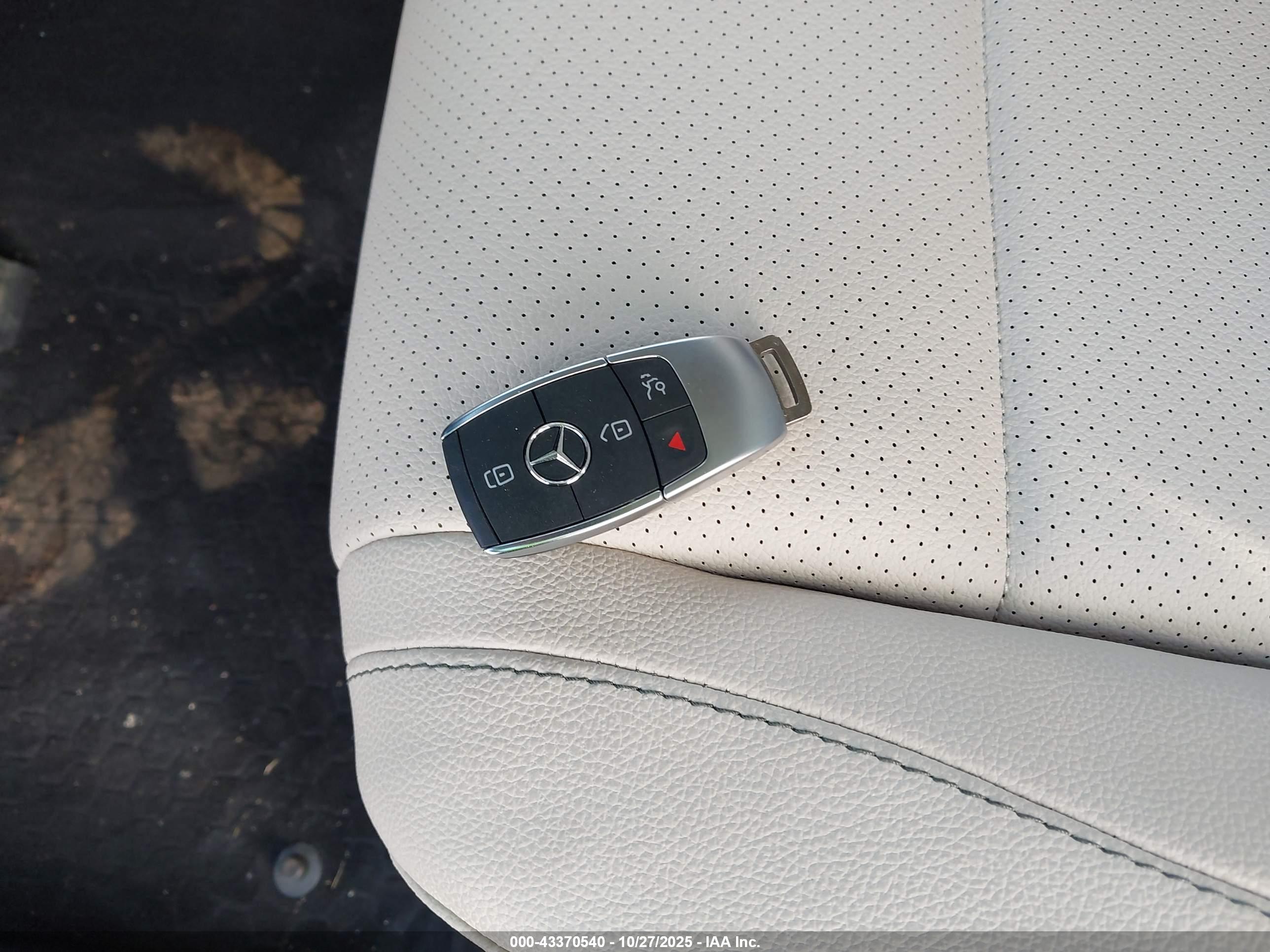 MERCEDES-BENZ GLE image 11