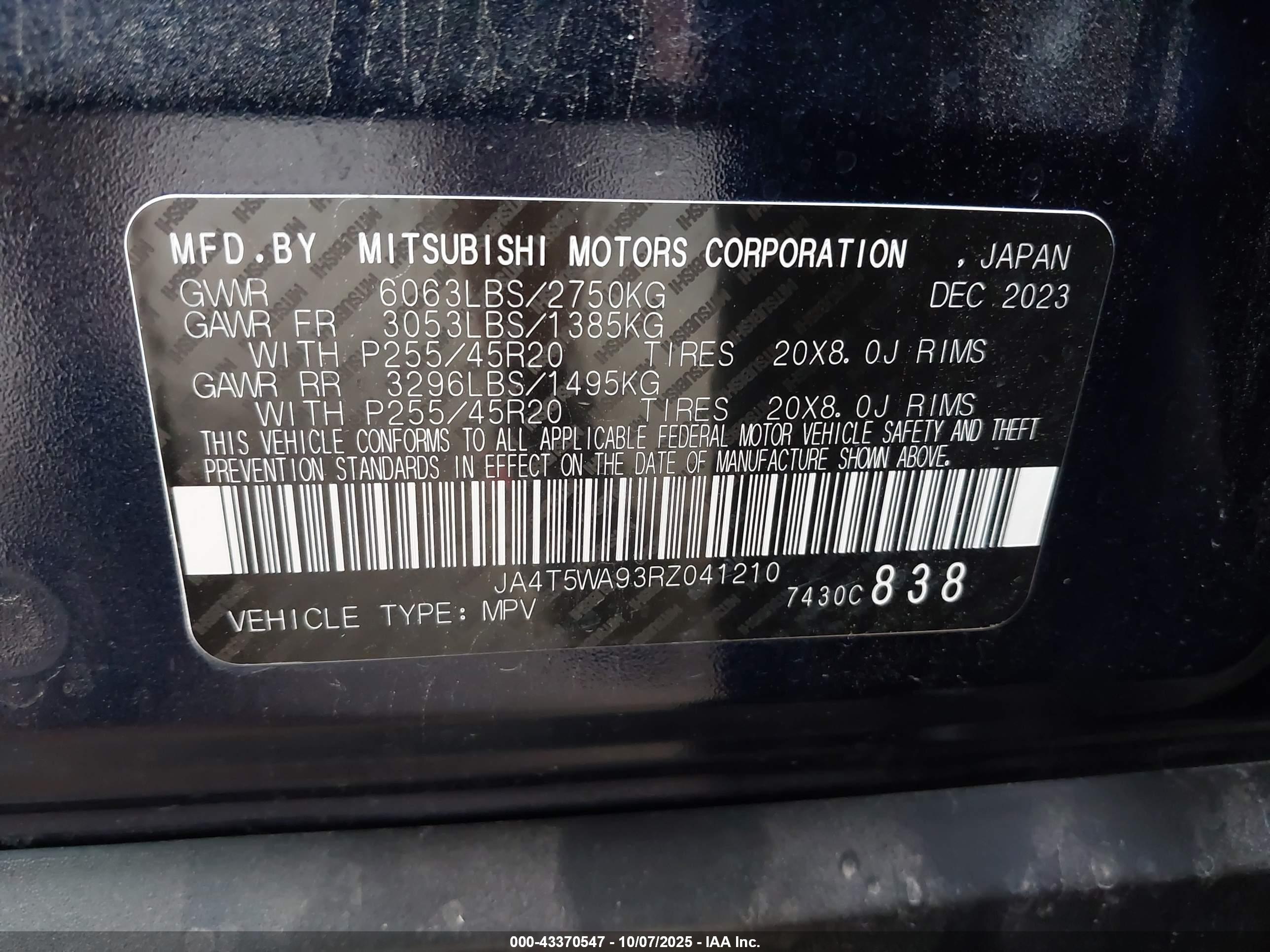 MITSUBISHI OUTLANDER image 9