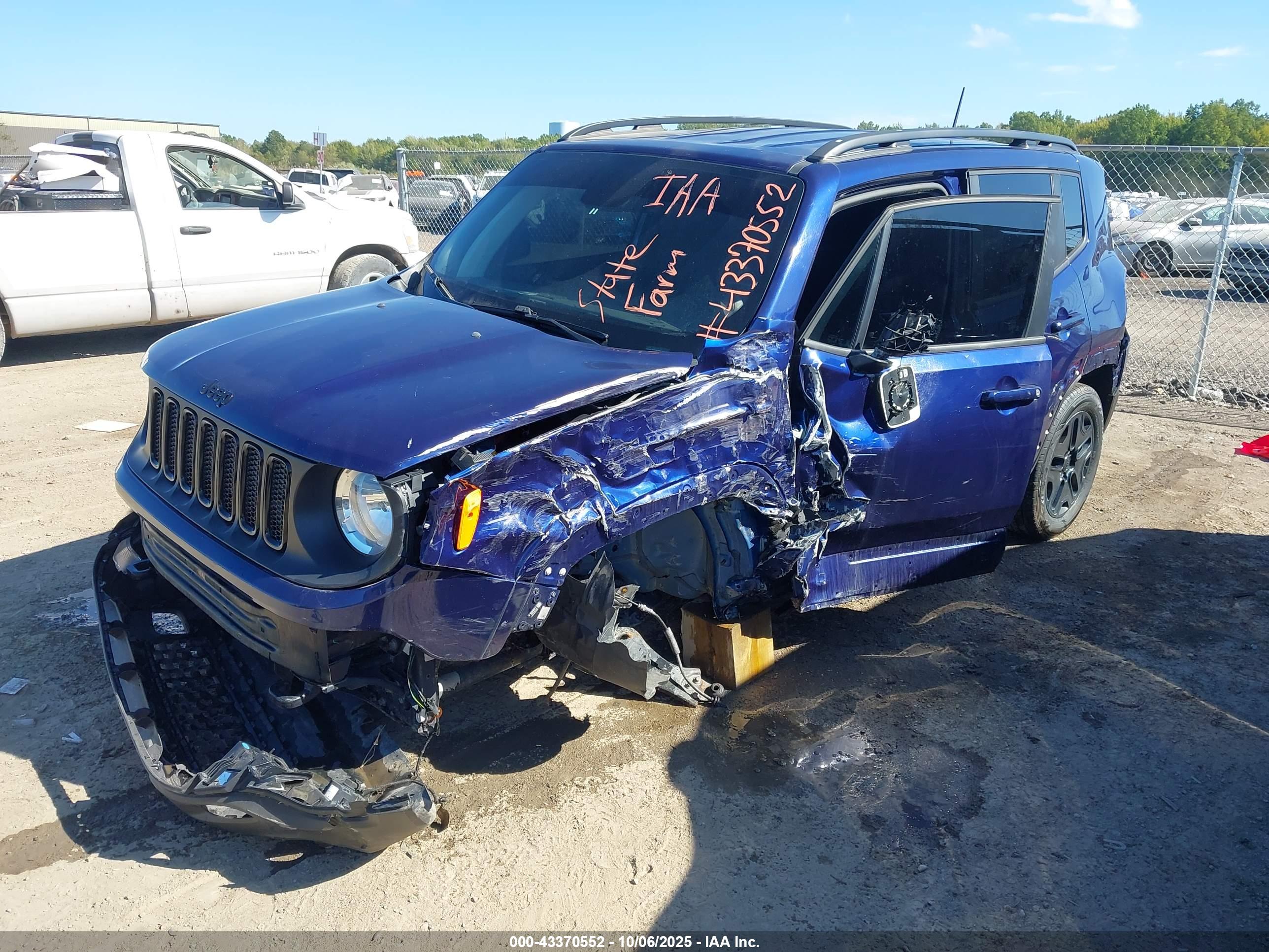 JEEP RENEGADE image 6