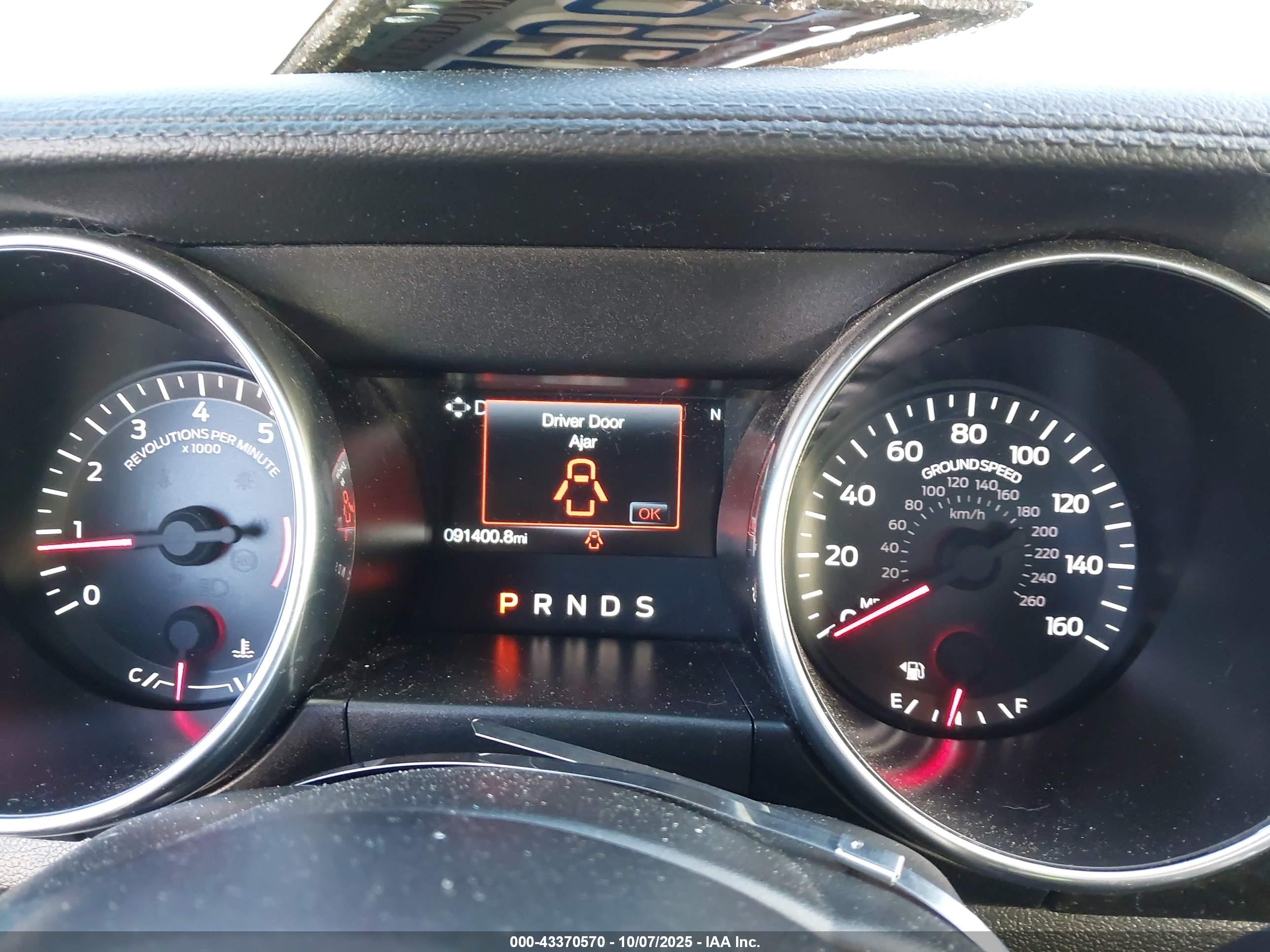 FORD MUSTANG image 7