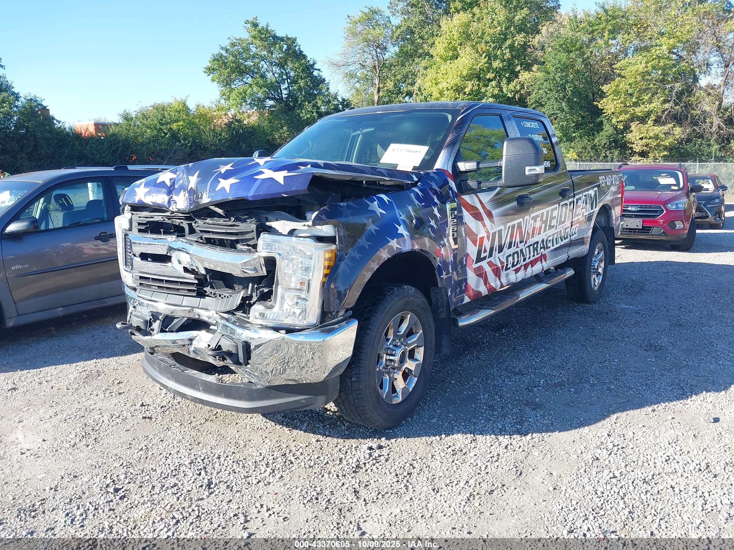 FORD F-250 image 2