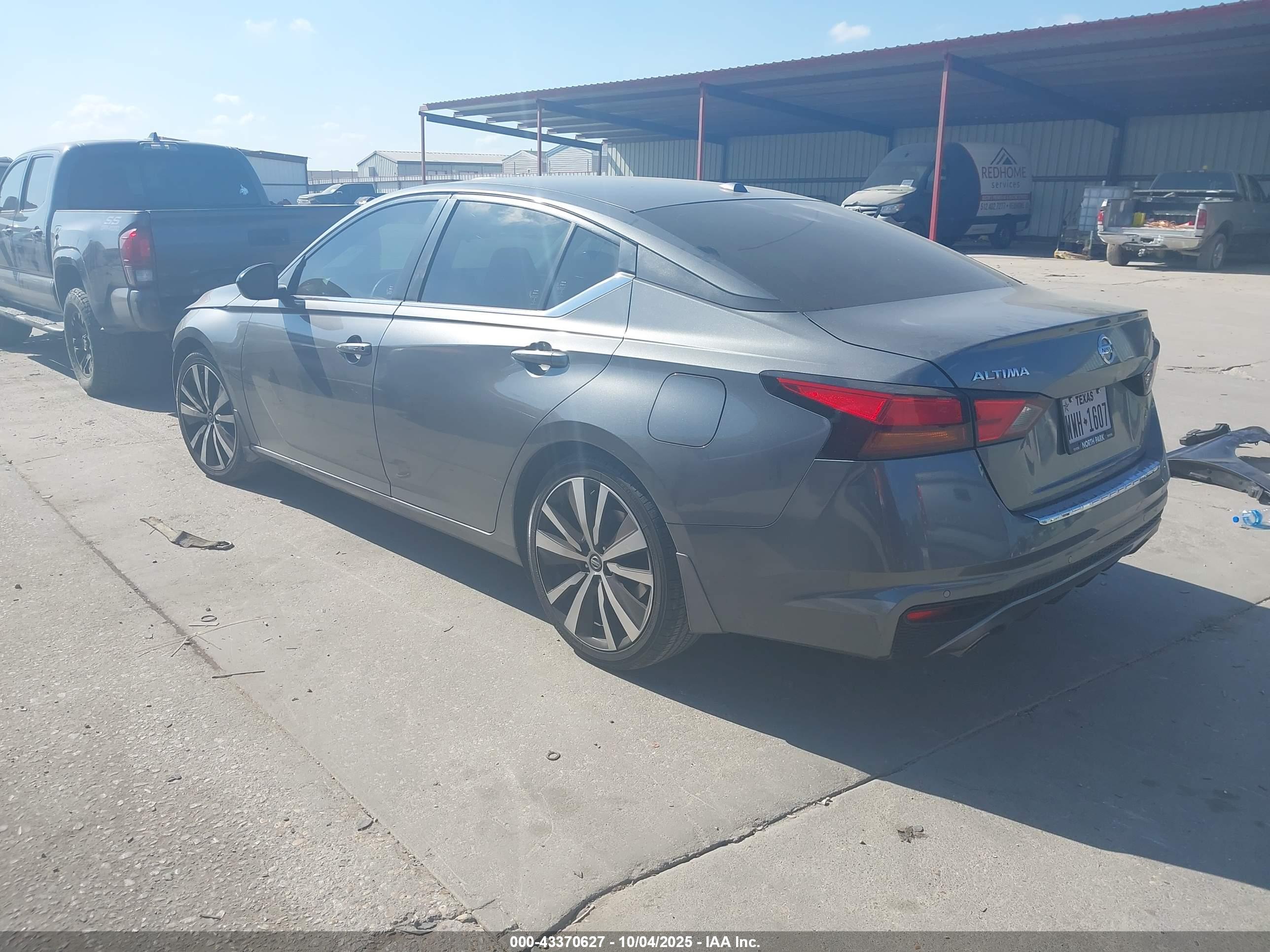 NISSAN ALTIMA image 3