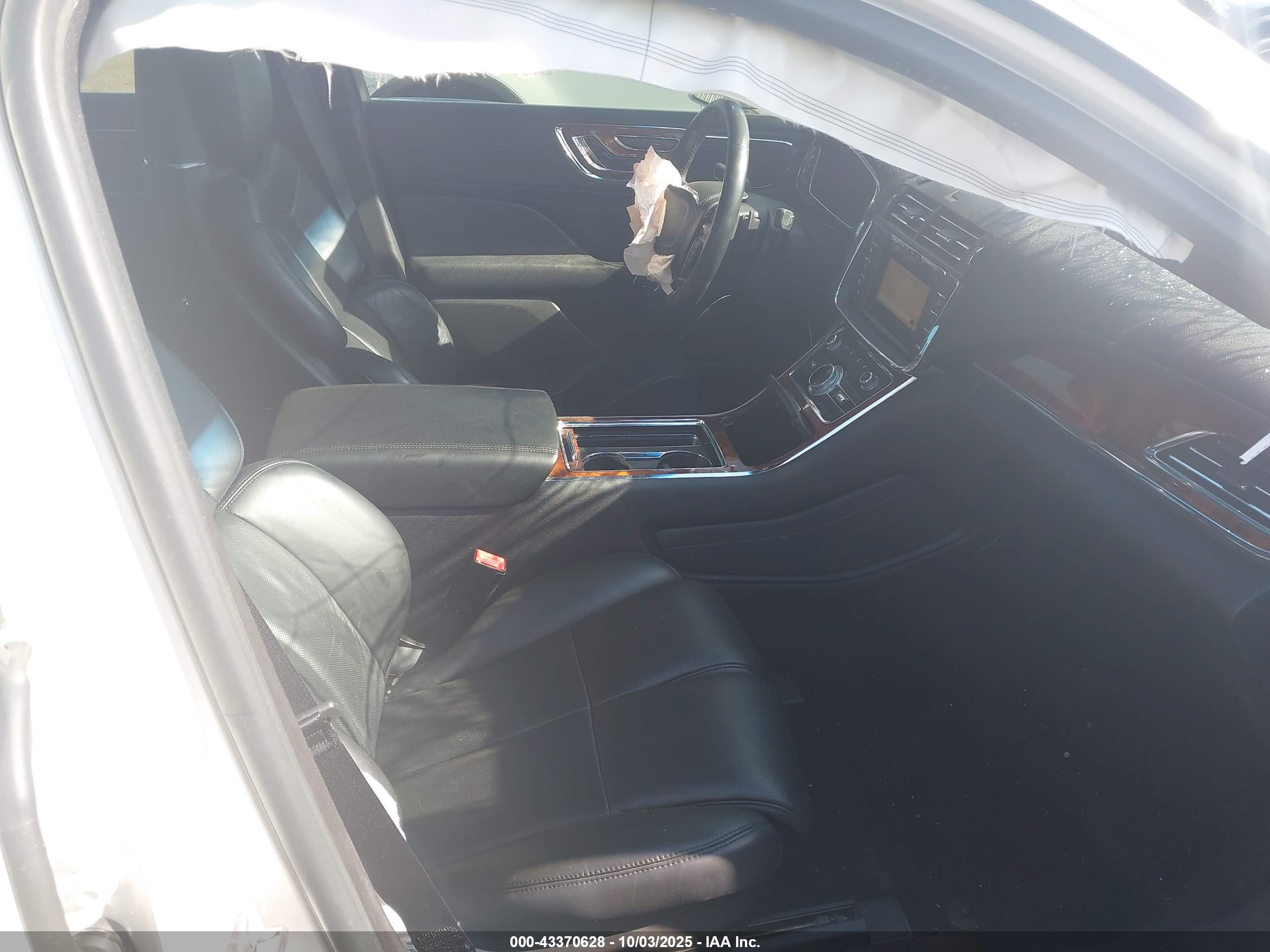 LINCOLN CONTINENTAL image 5