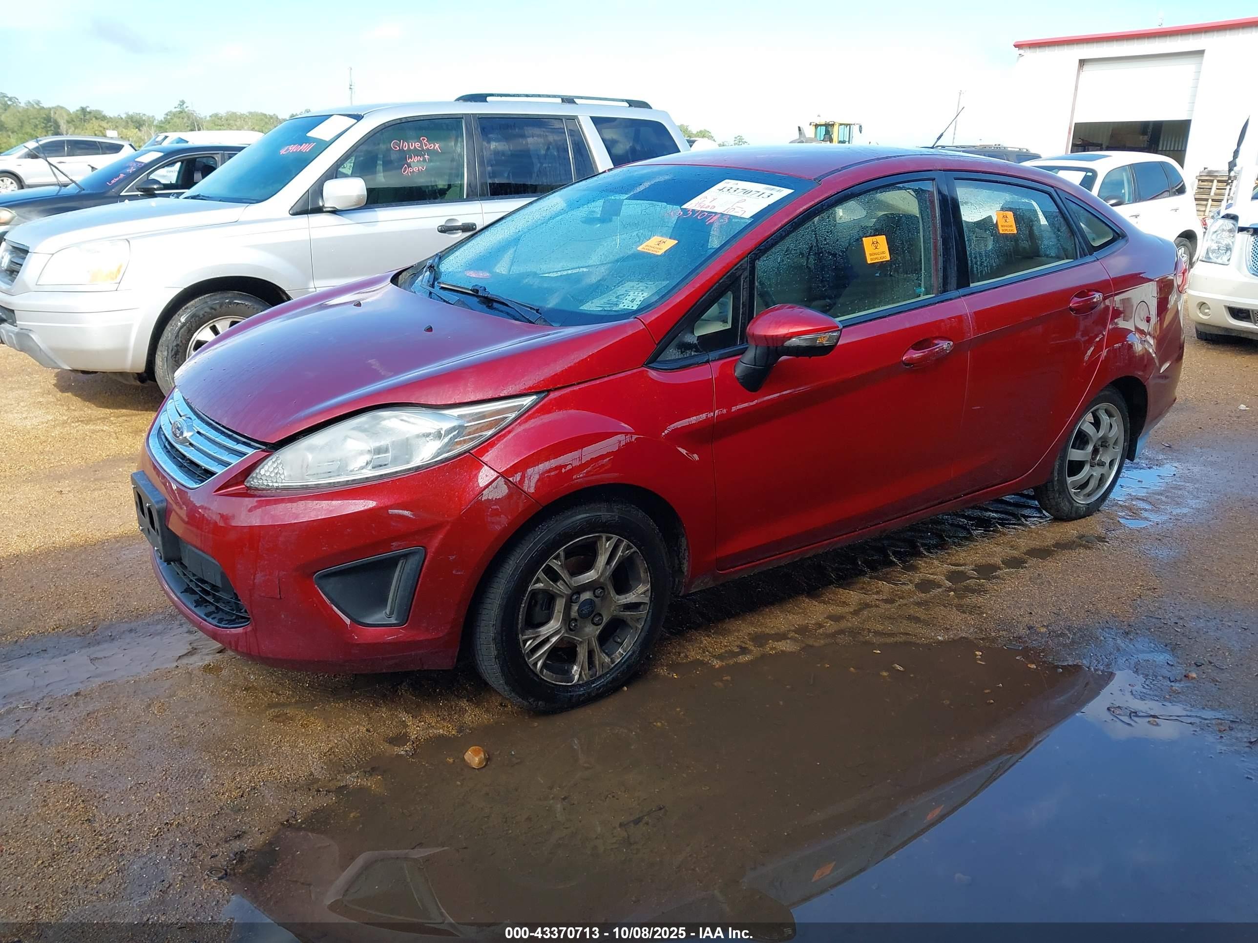 FORD FIESTA image 2