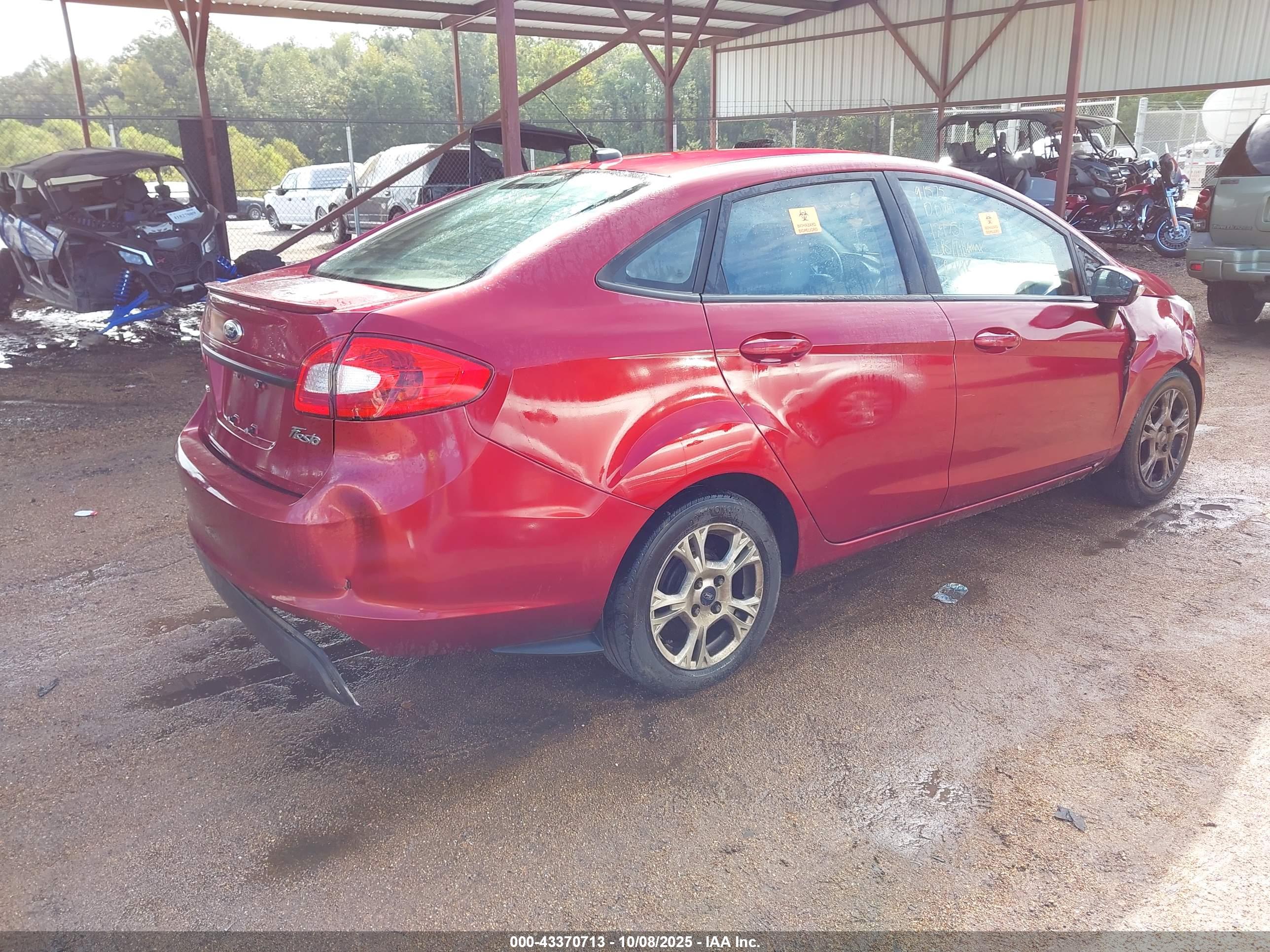 FORD FIESTA image 4