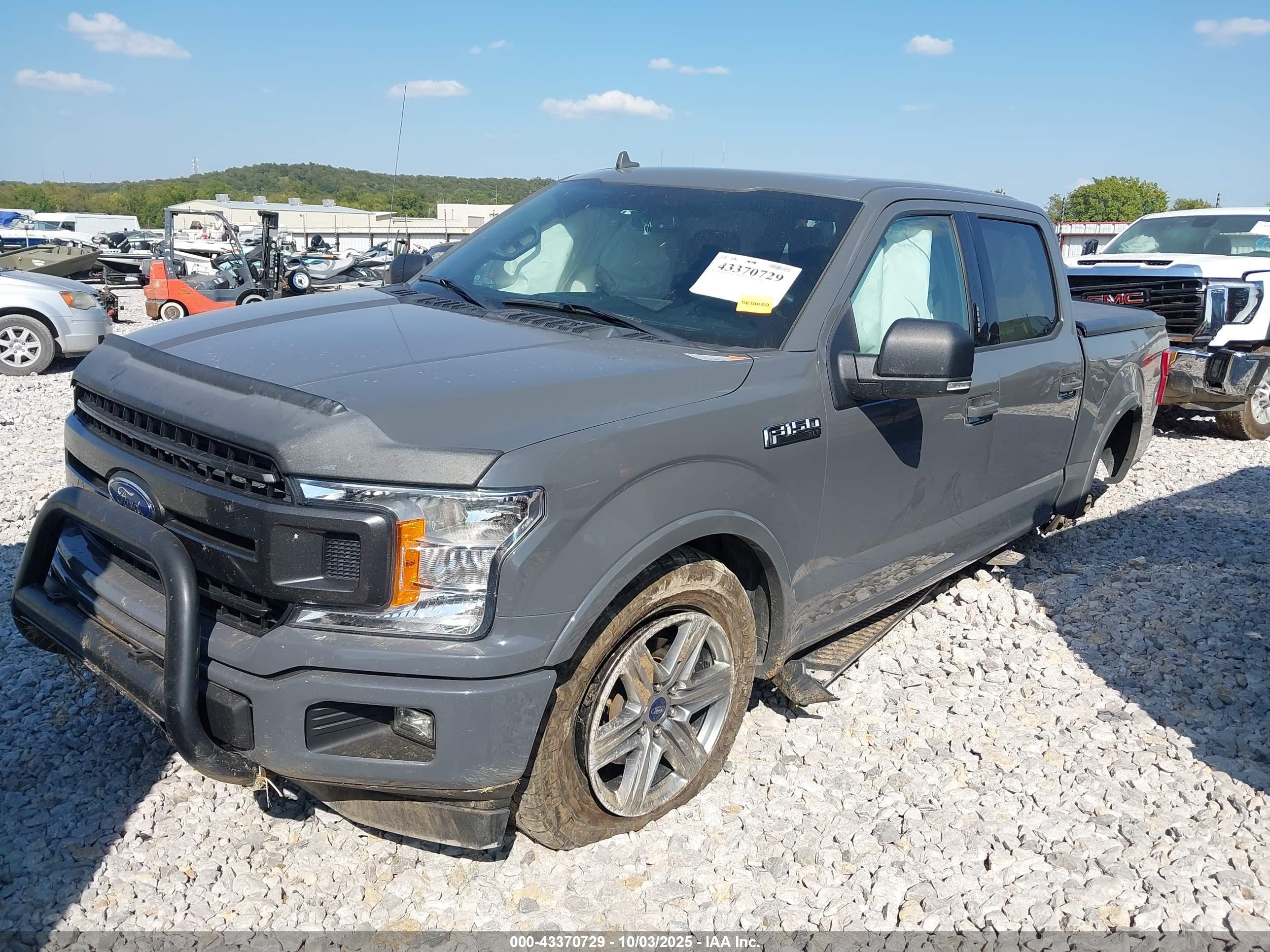 FORD F-150 image 2