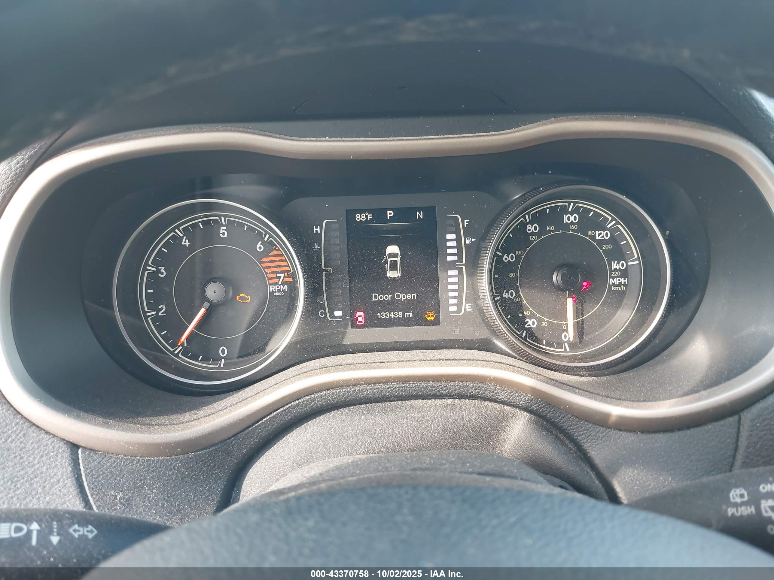 JEEP CHEROKEE image 7