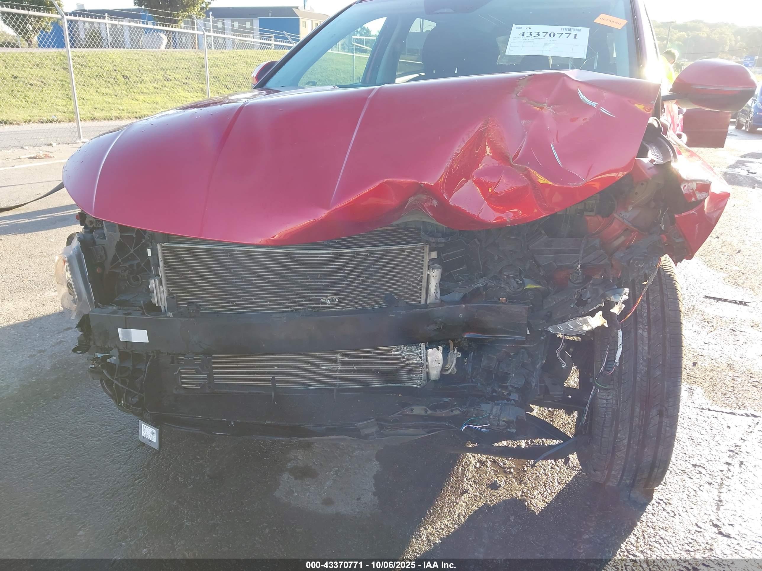 HYUNDAI TUCSON image 6