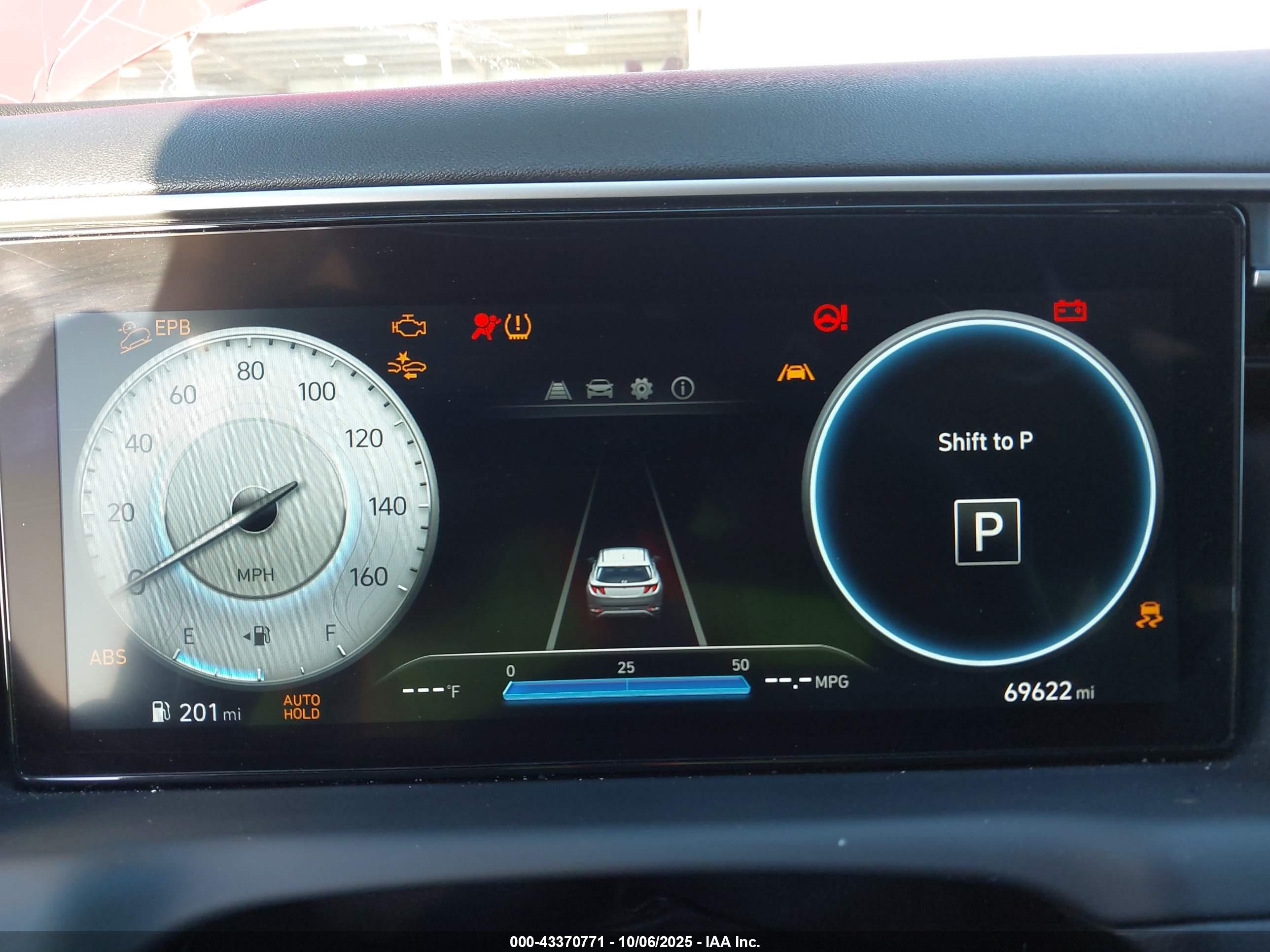 HYUNDAI TUCSON image 7