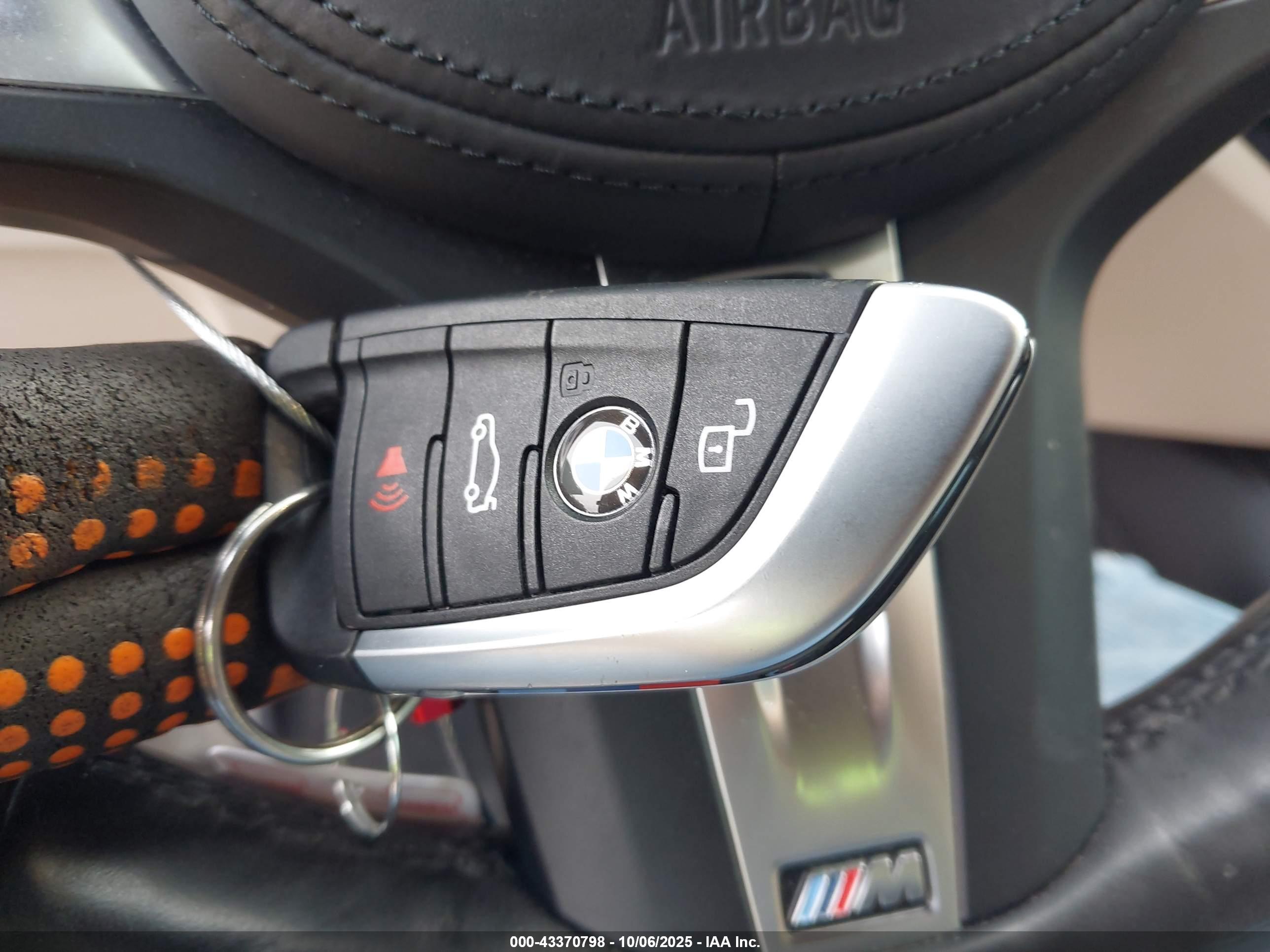 BMW I4 image 11