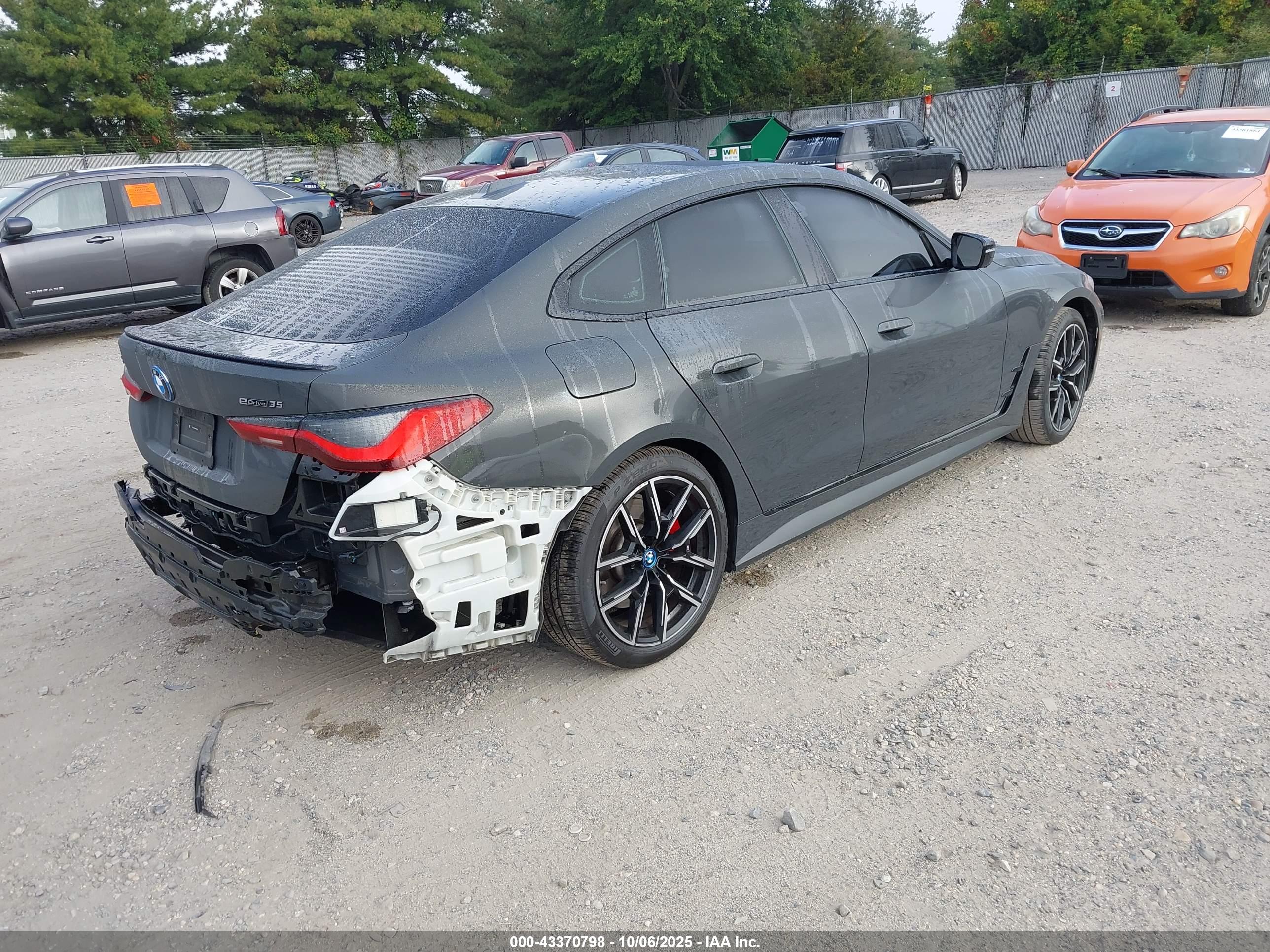 BMW I4 image 4