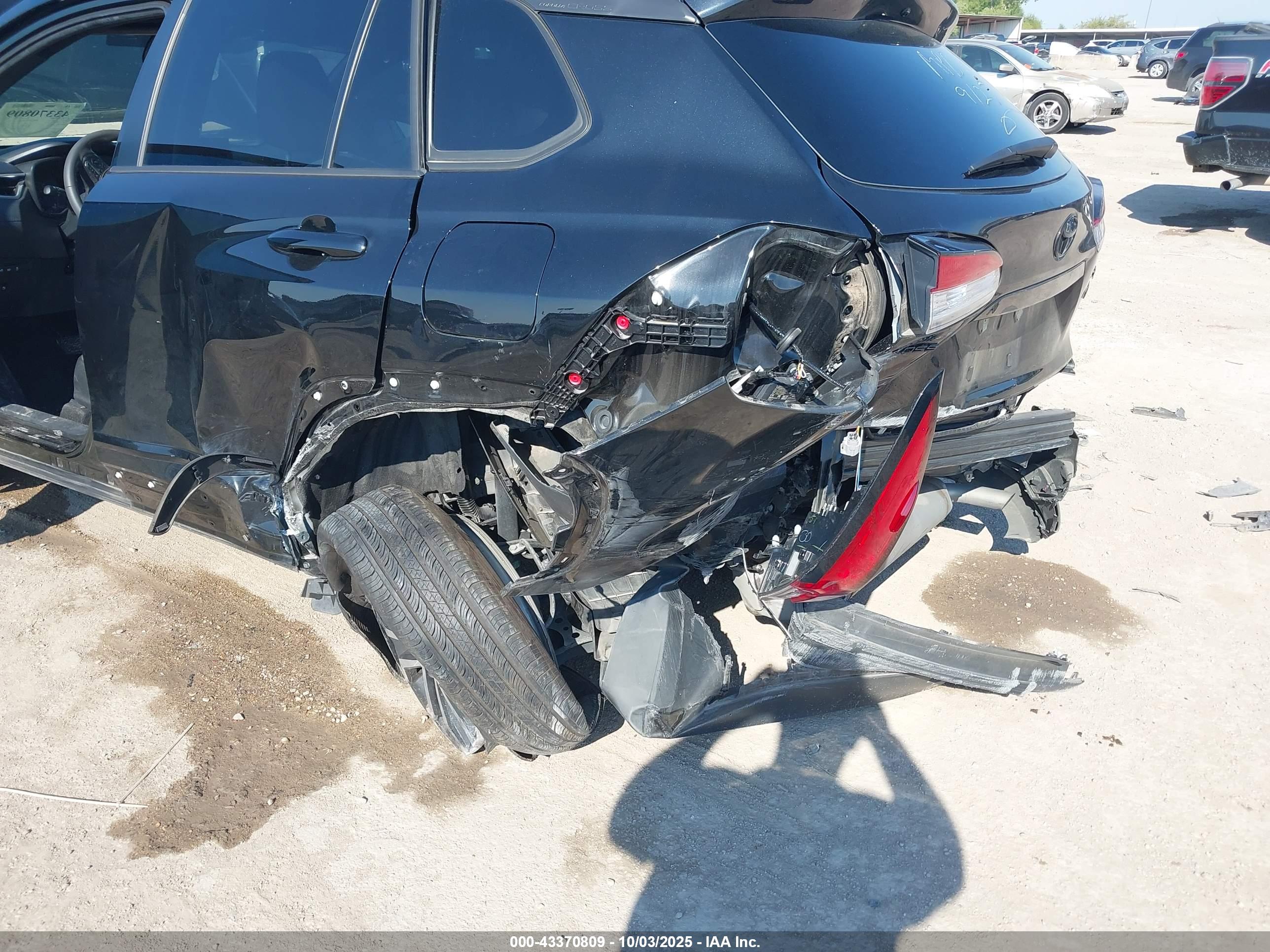 TOYOTA COROLLA image 6