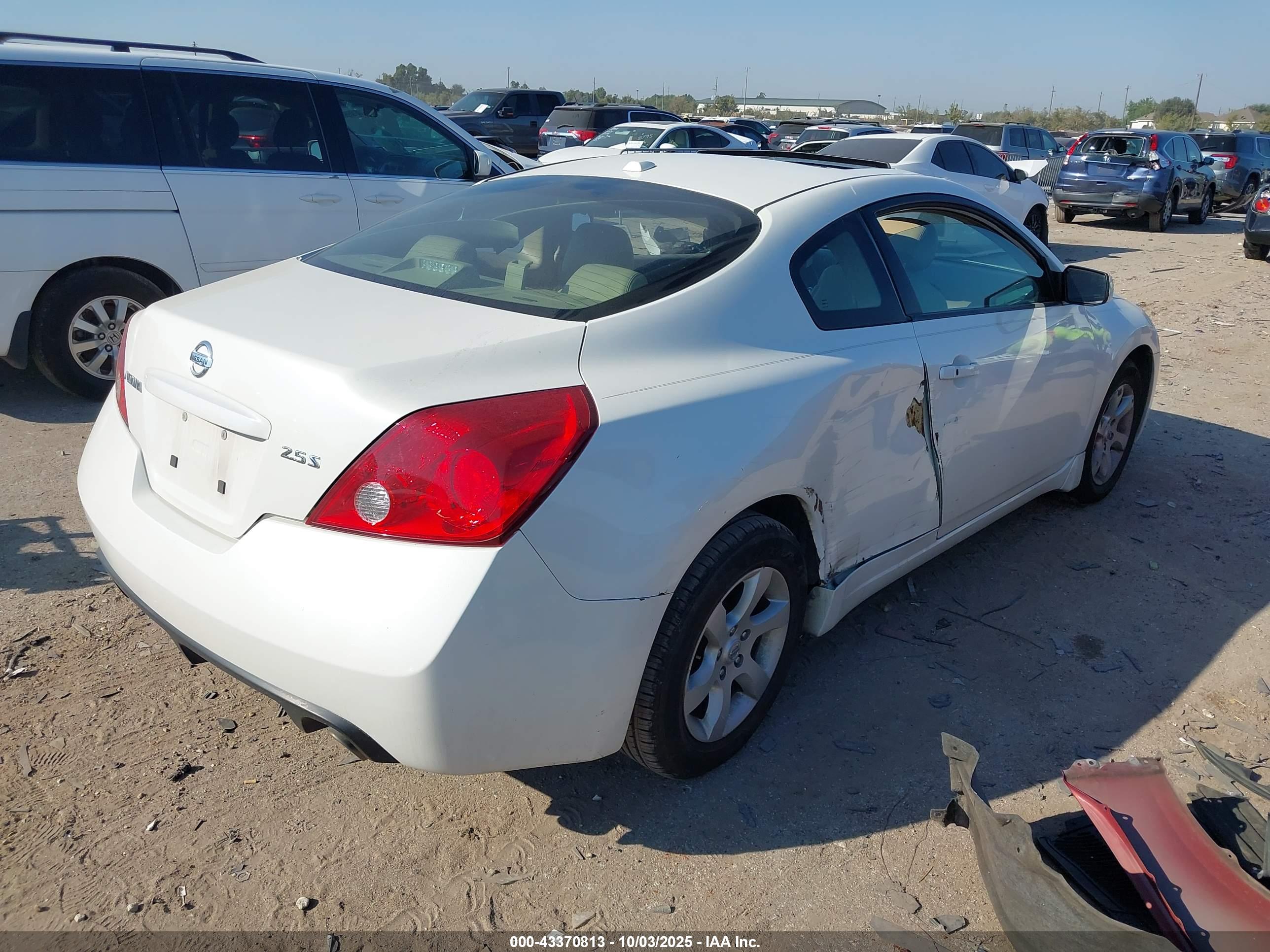 NISSAN ALTIMA image 4