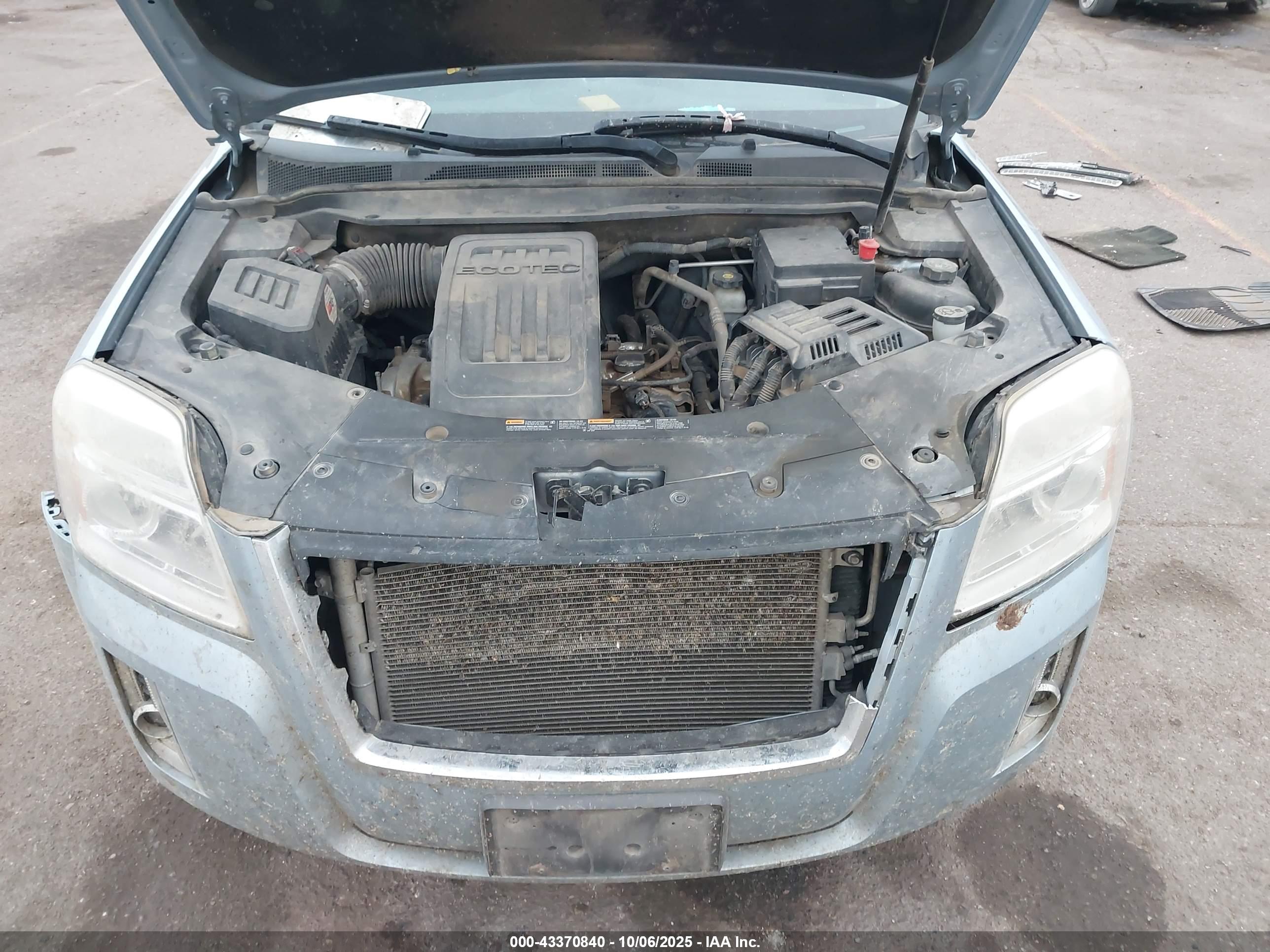 GMC TERRAIN image 10