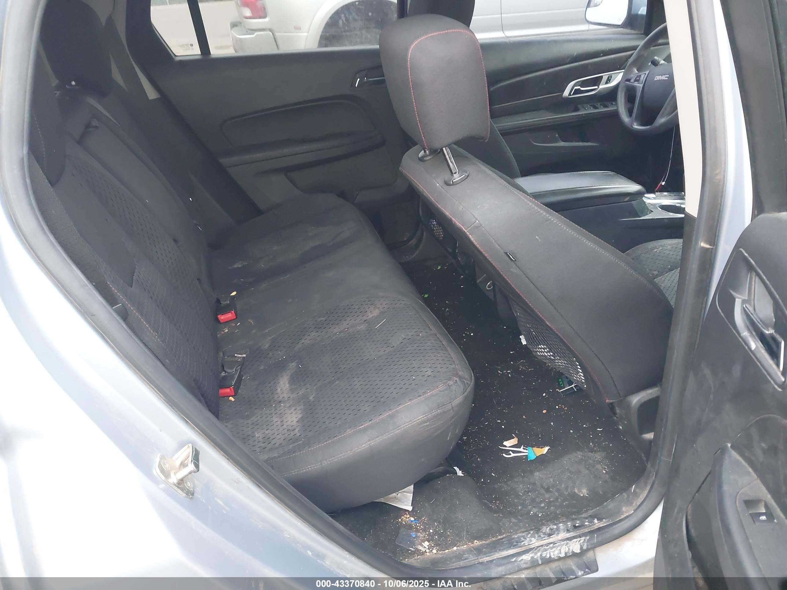 GMC TERRAIN image 8
