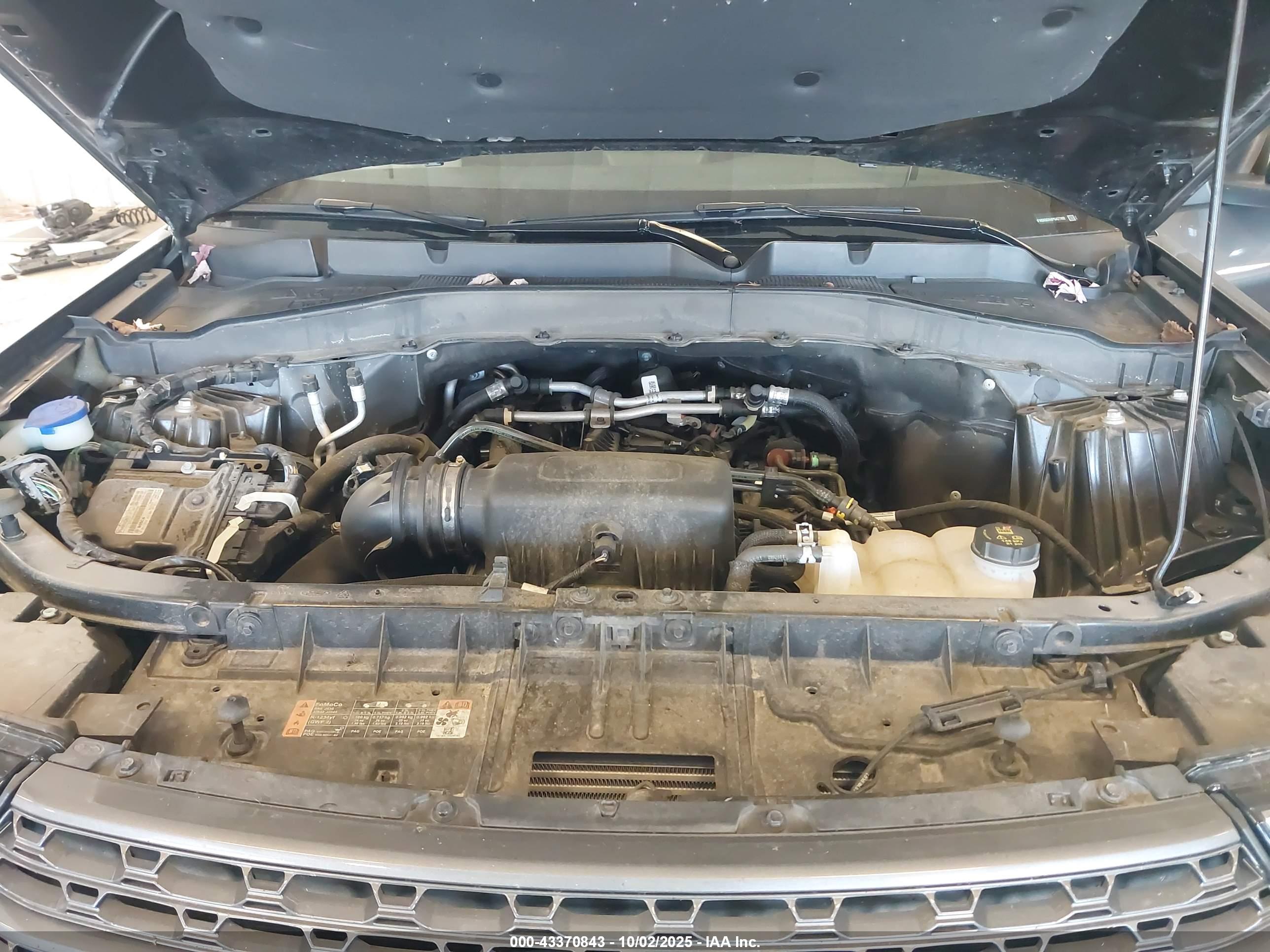 FORD EXPLORER image 10