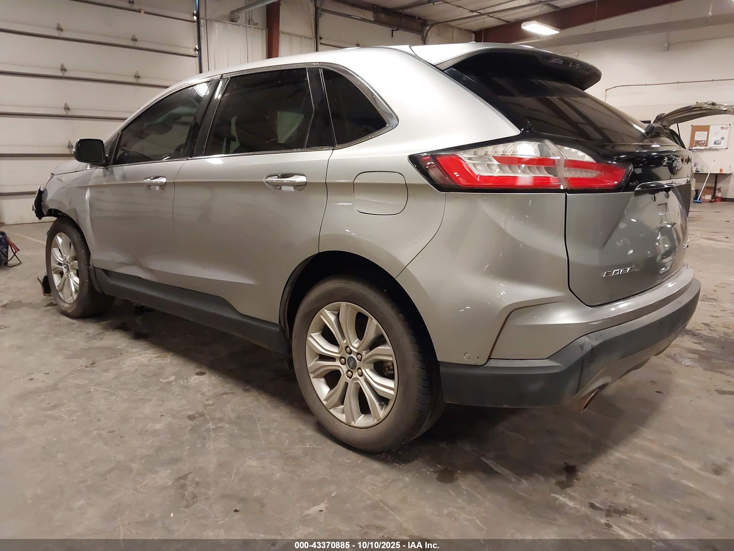 FORD EDGE image 3