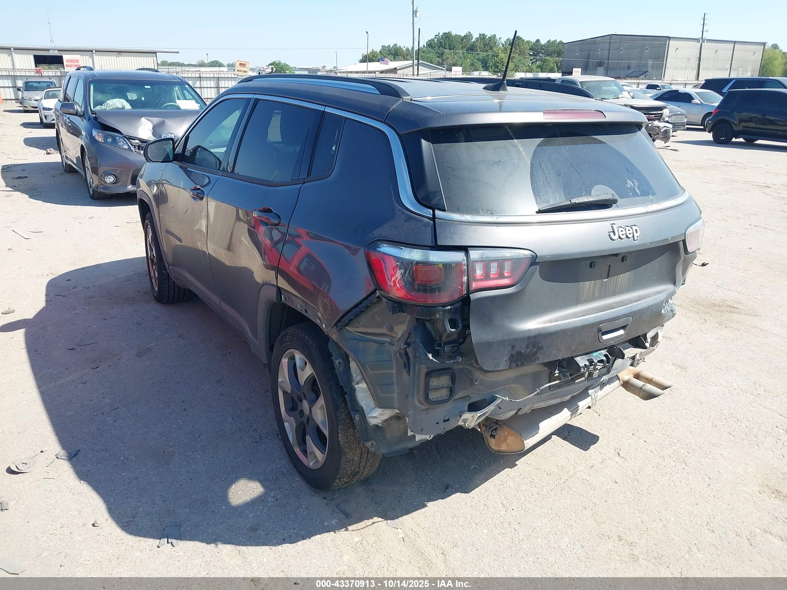 JEEP COMPASS image 3