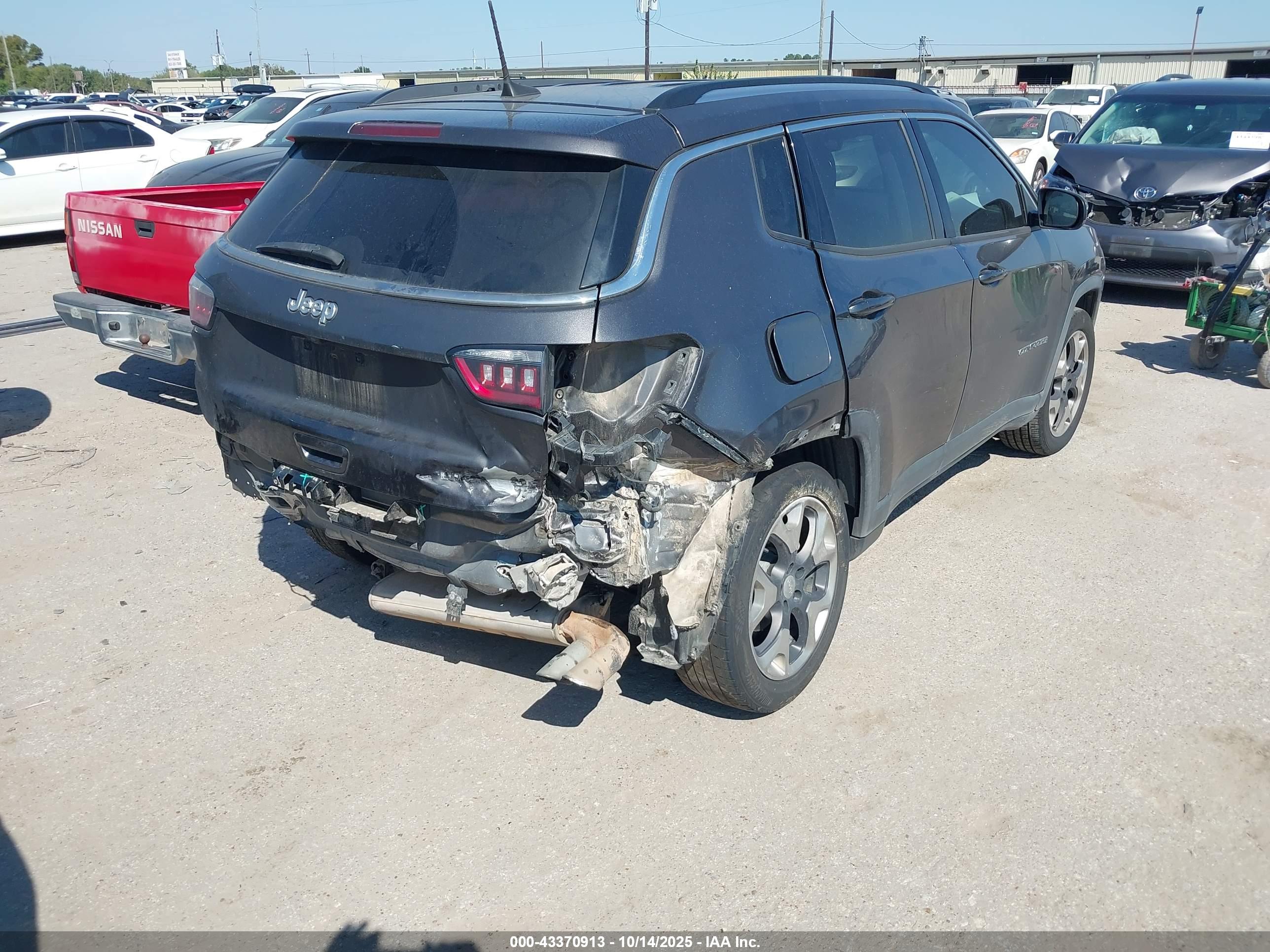JEEP COMPASS image 4