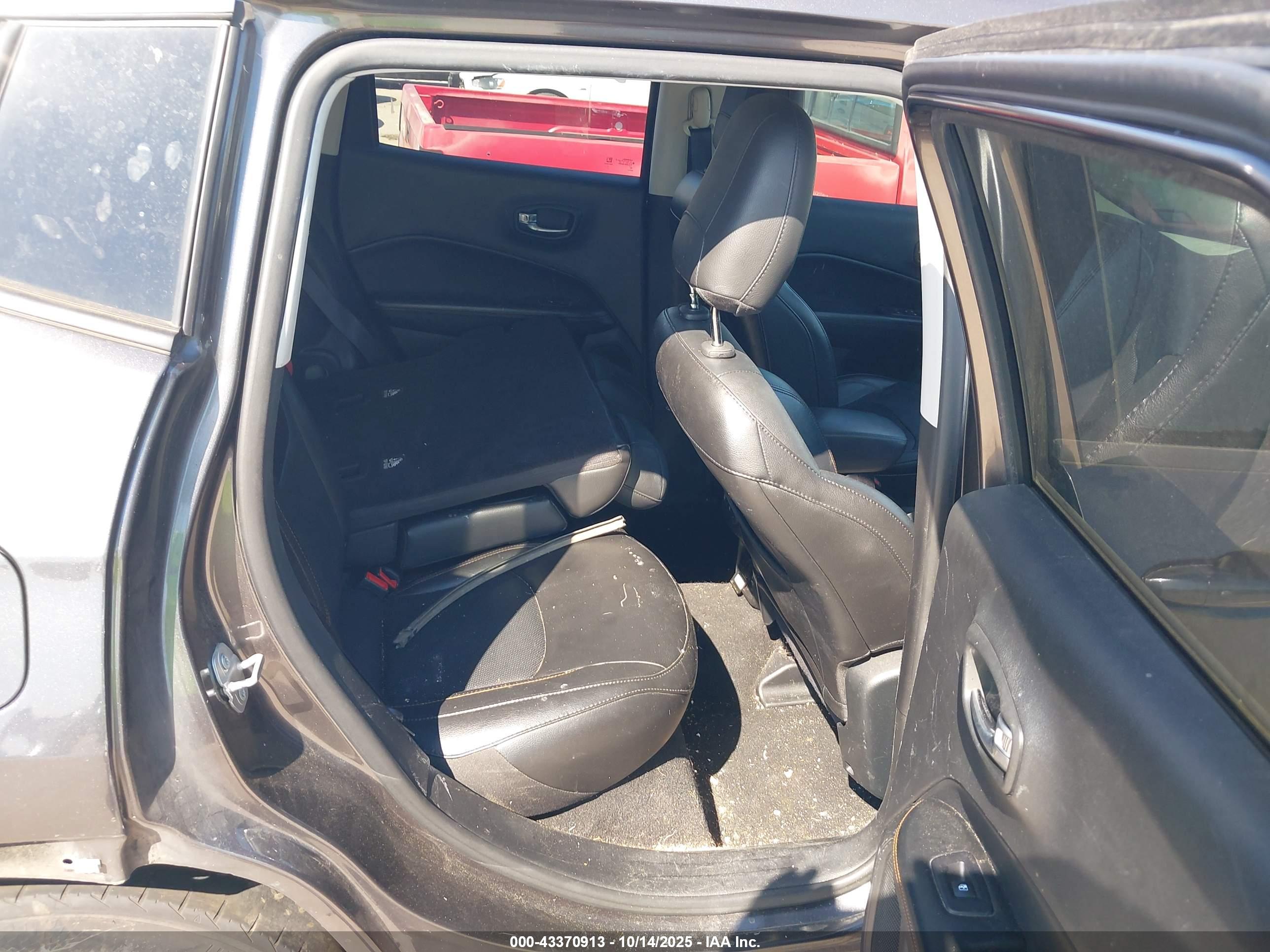 JEEP COMPASS image 8