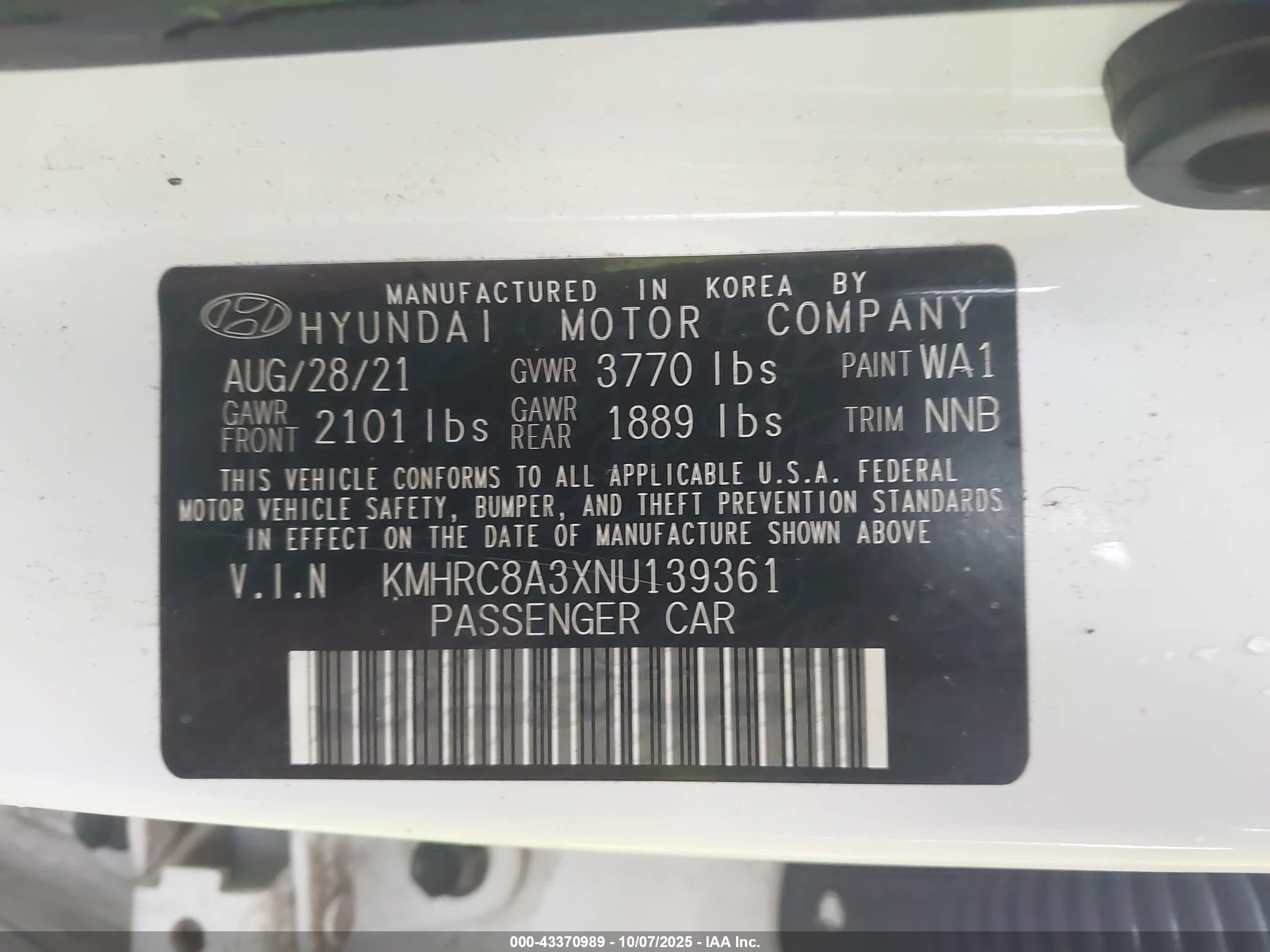 HYUNDAI VENUE image 9