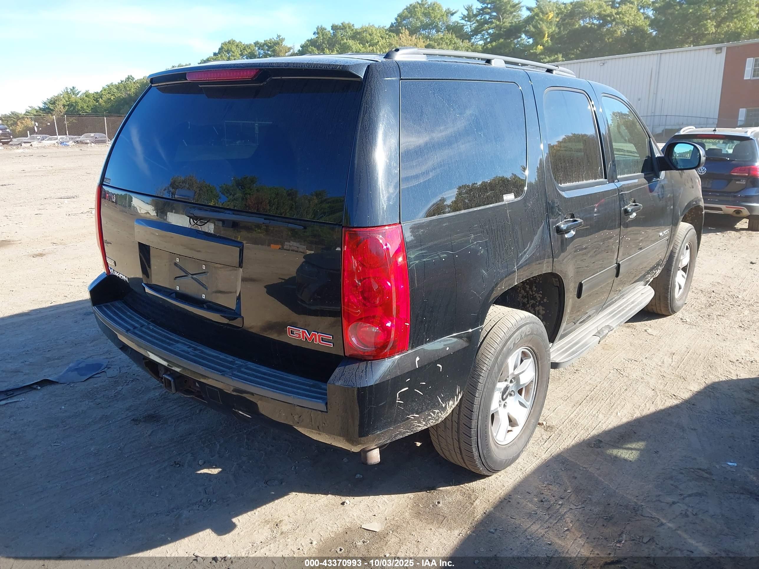 GMC YUKON image 4