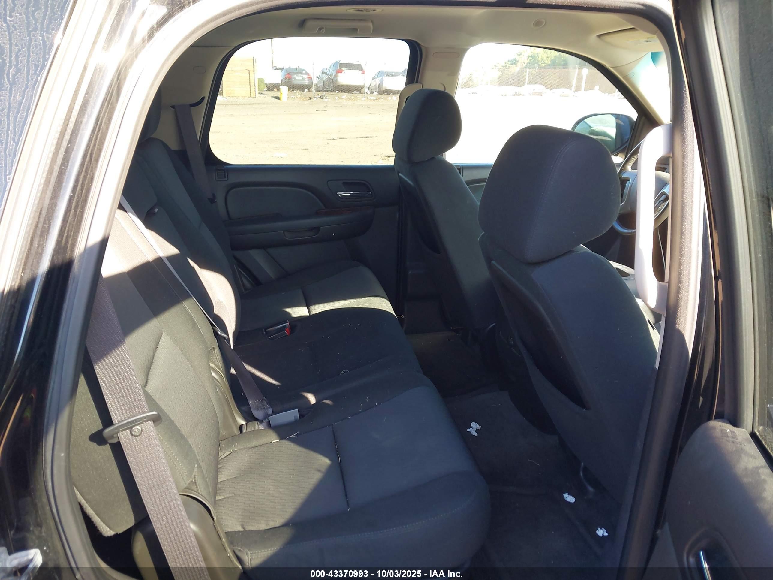 GMC YUKON image 8