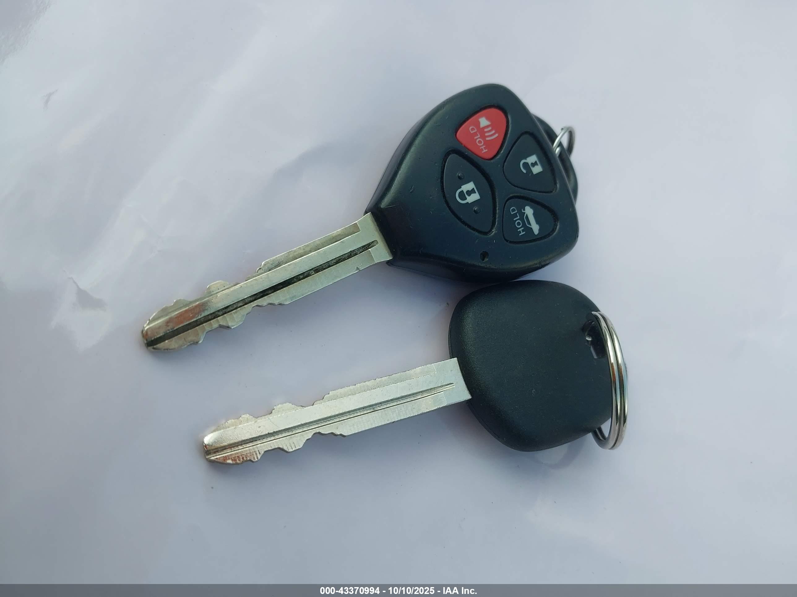 TOYOTA COROLLA image 11