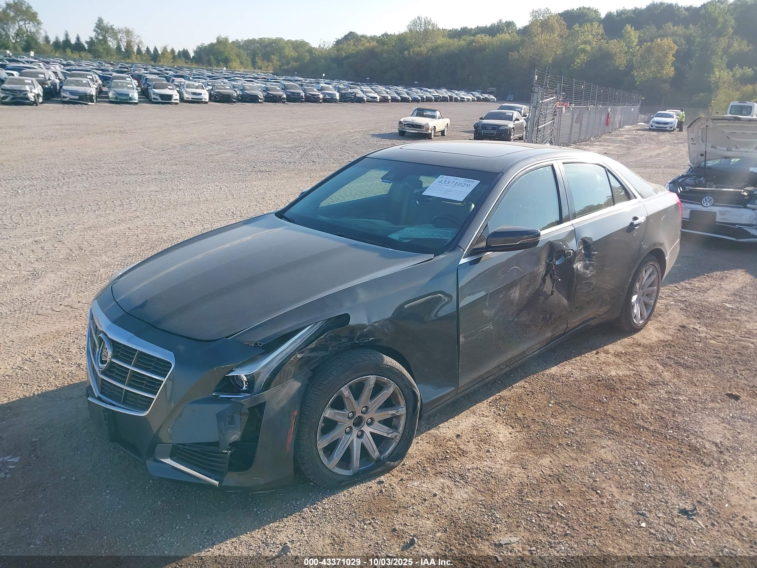 CADILLAC CTS image 2