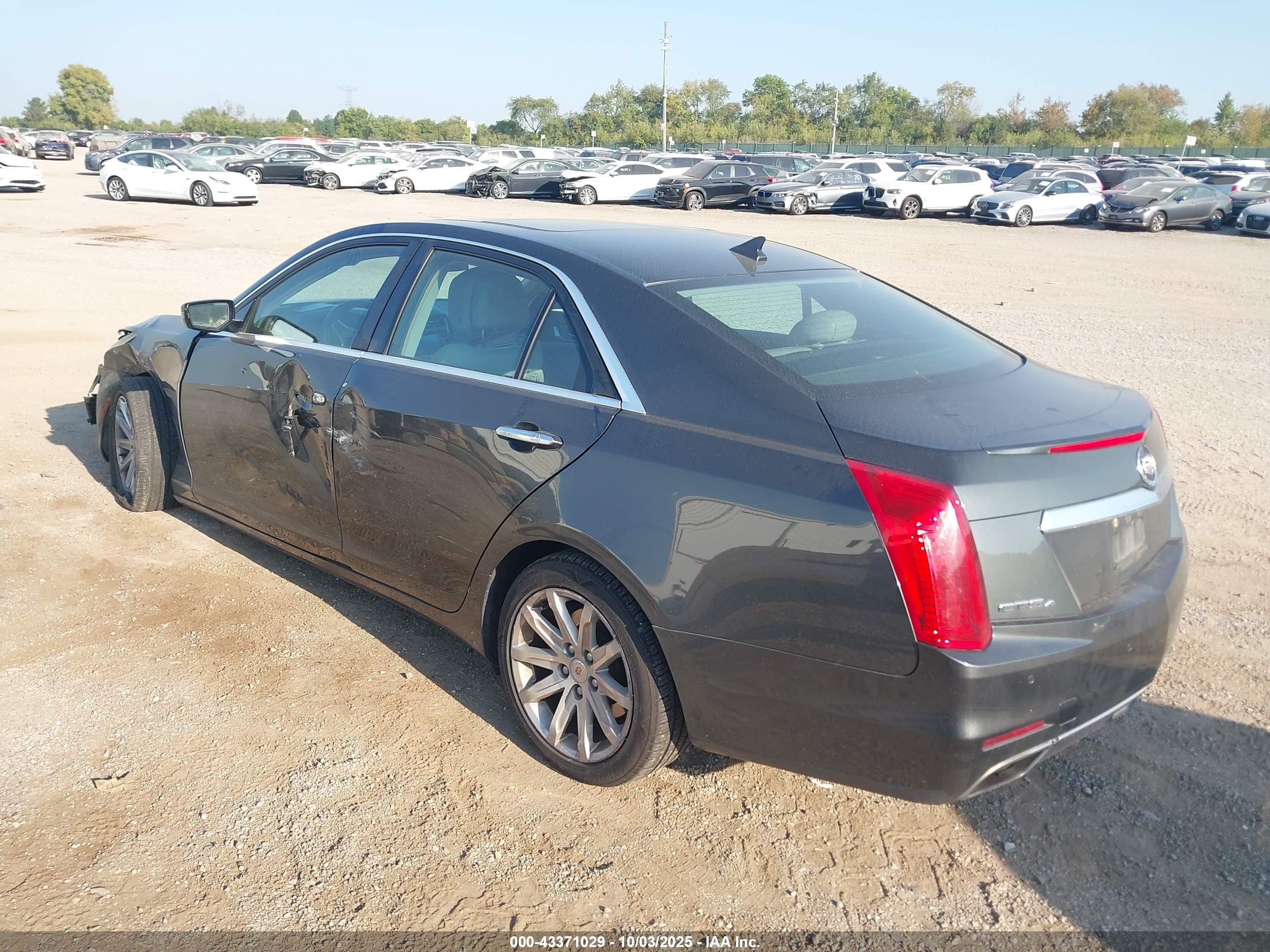 CADILLAC CTS image 3