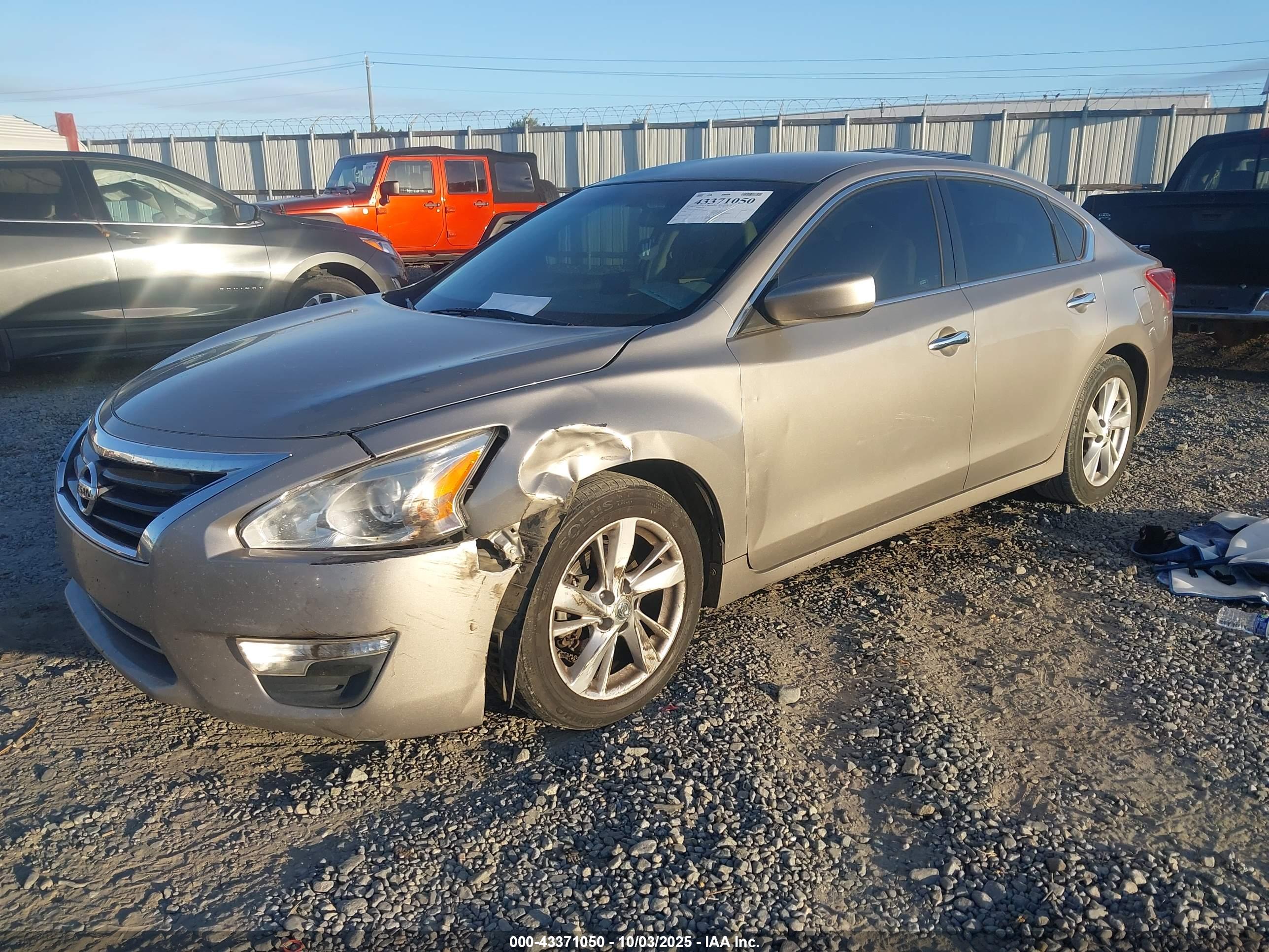 NISSAN ALTIMA image 2