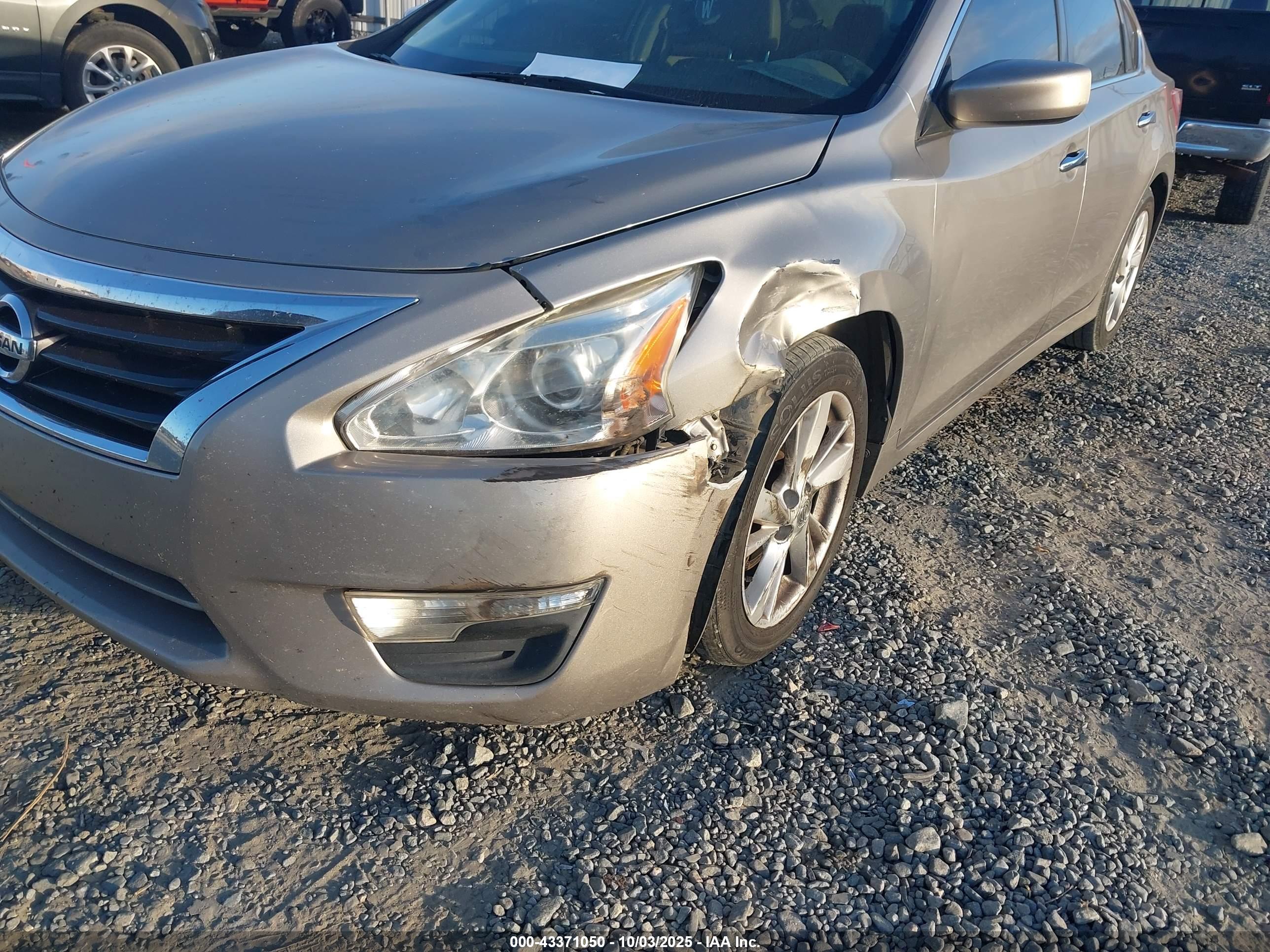 NISSAN ALTIMA image 6