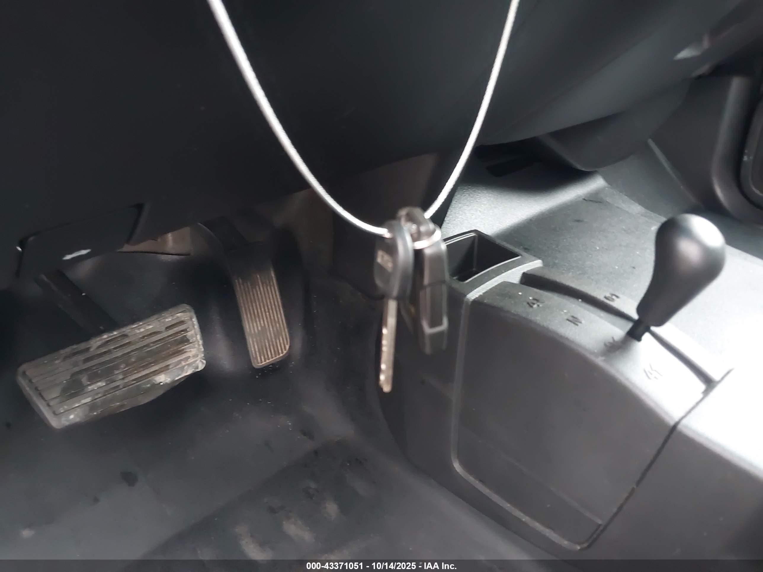 GMC SIERRA image 11