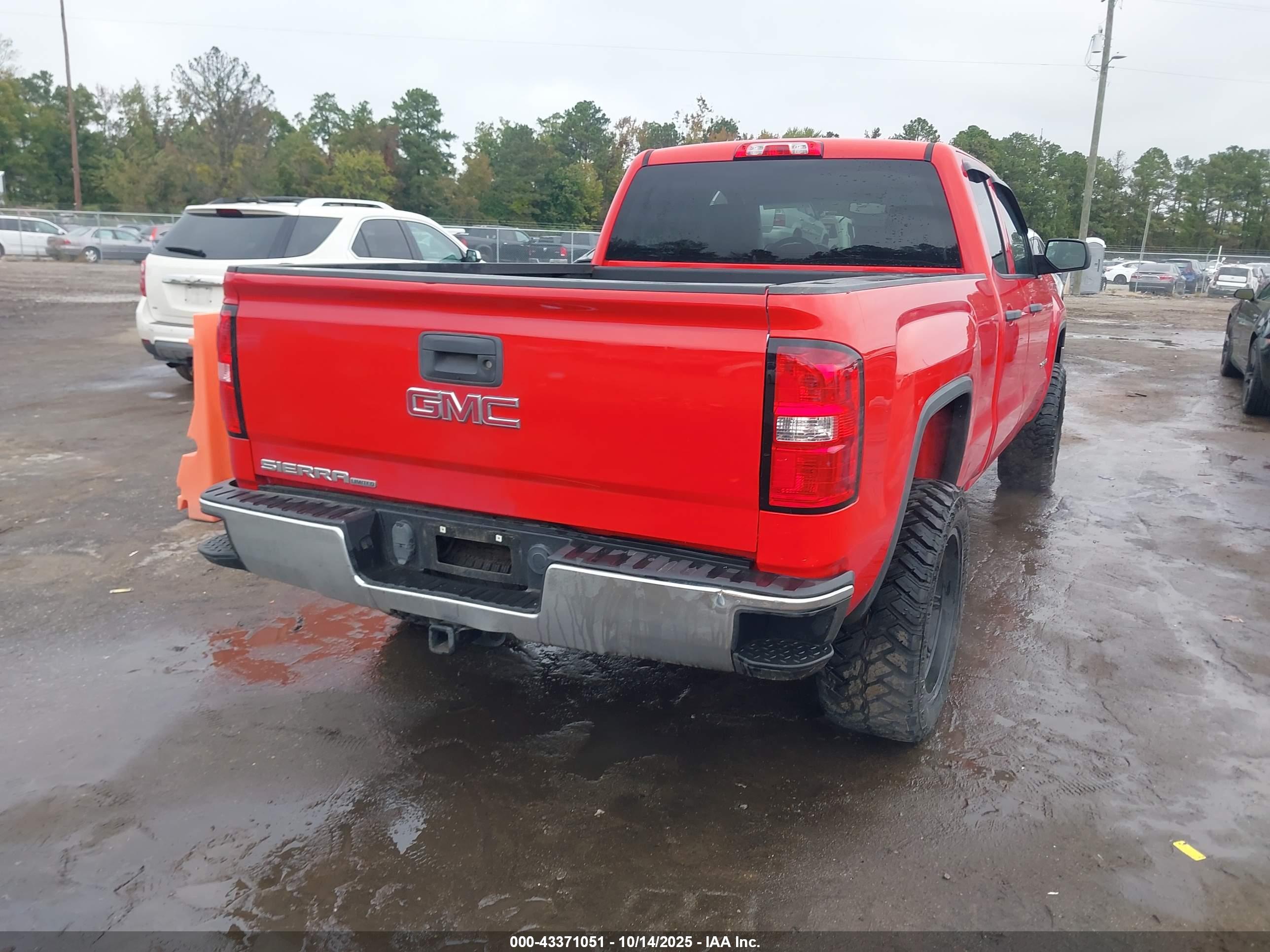 GMC SIERRA image 4