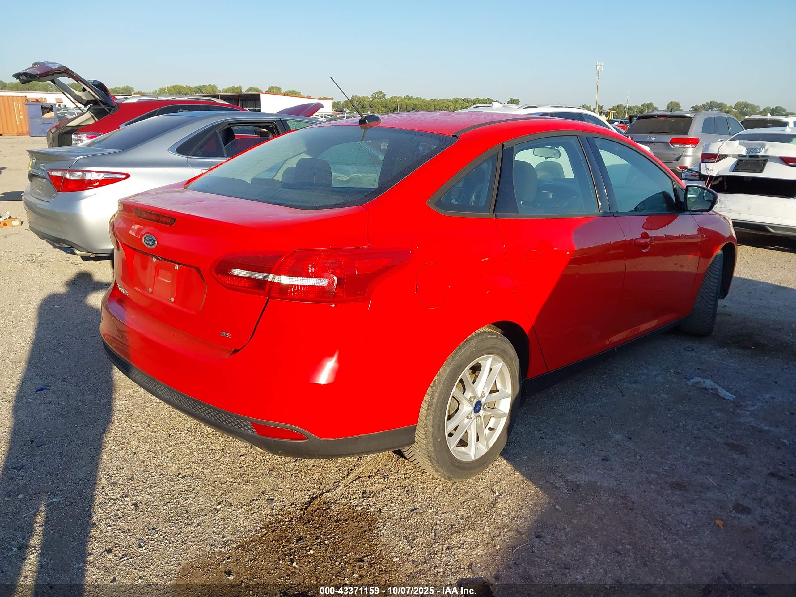 FORD FOCUS image 4