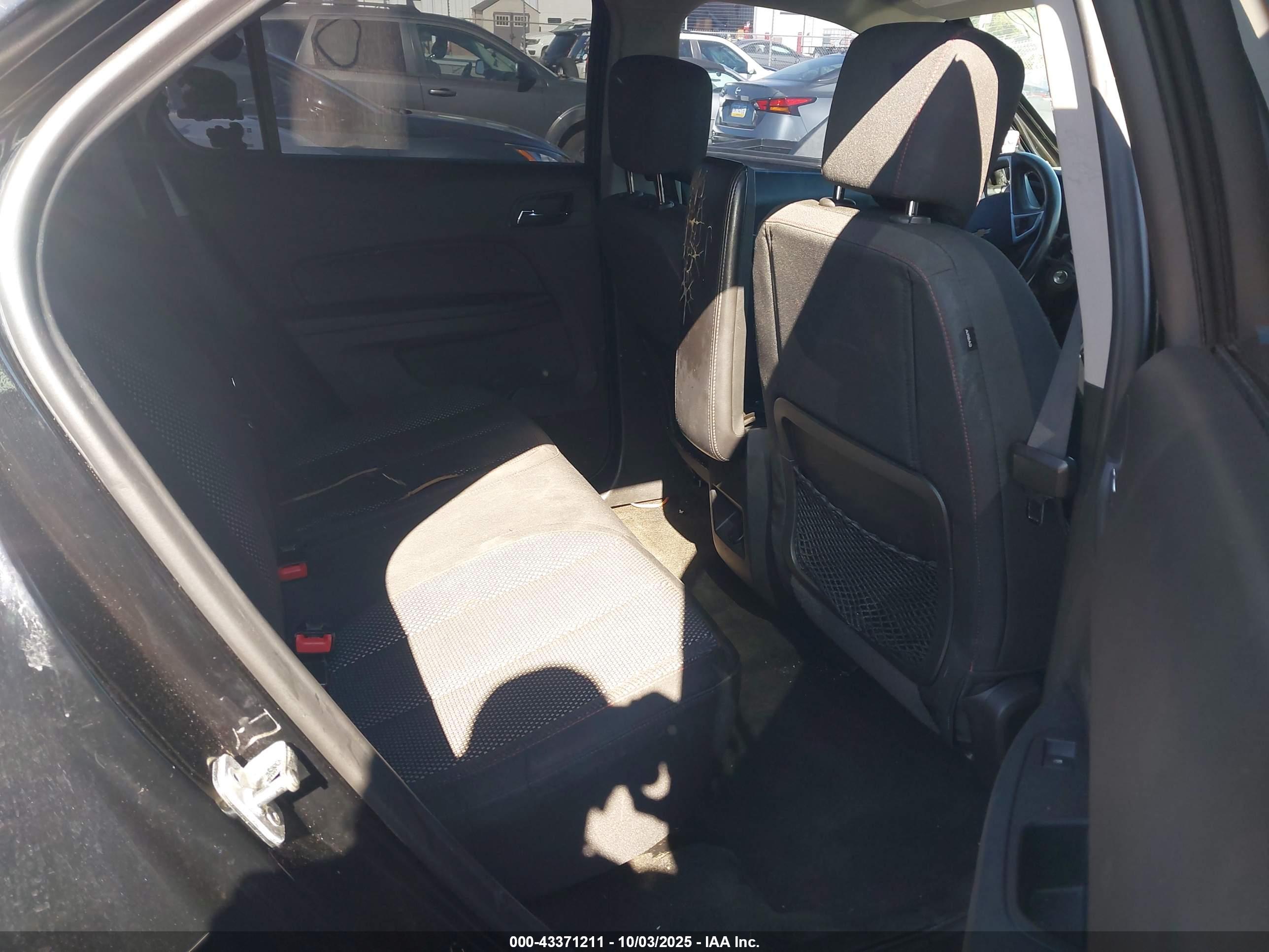 CHEVROLET EQUINOX image 8