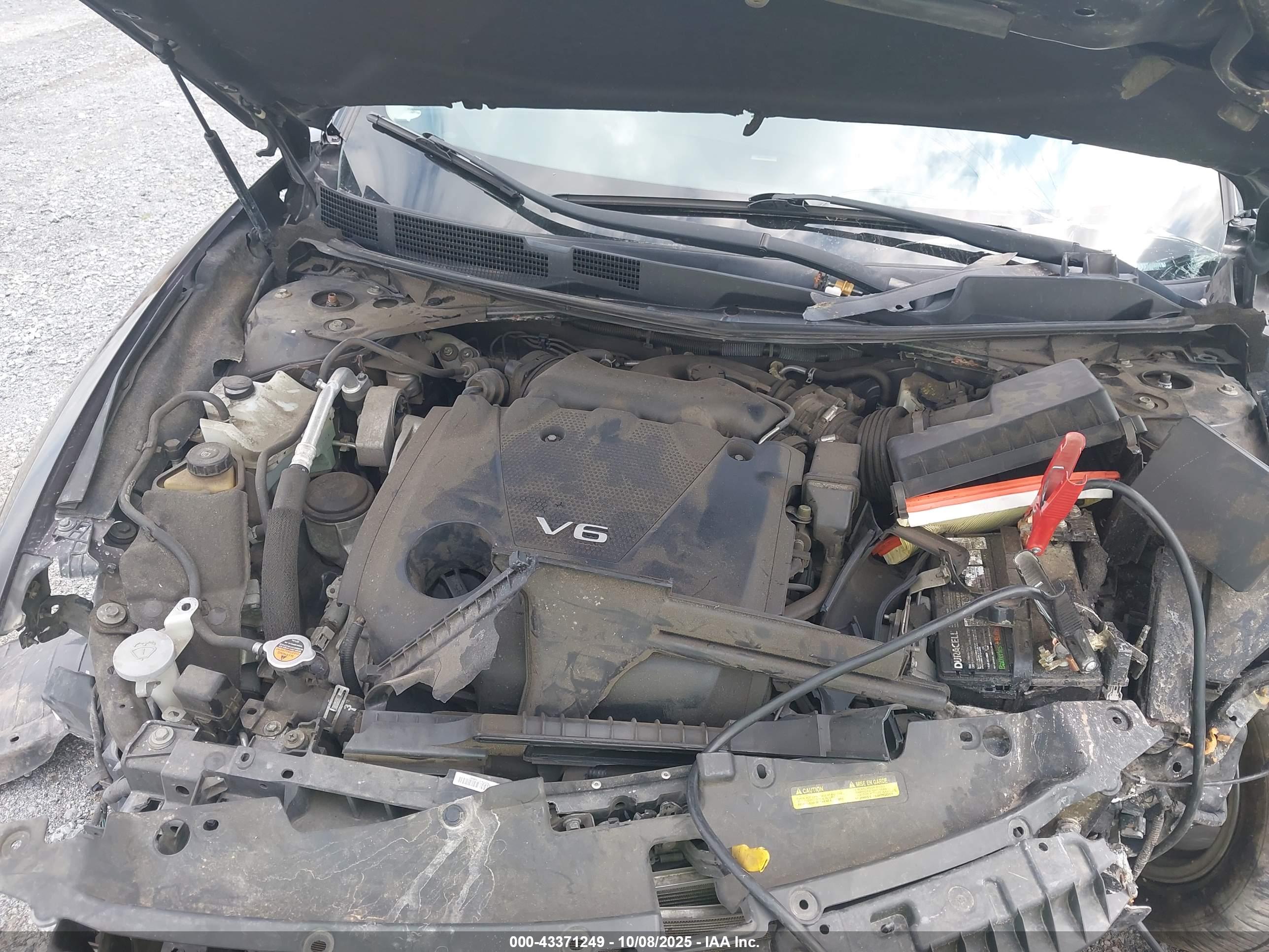 NISSAN MAXIMA image 10
