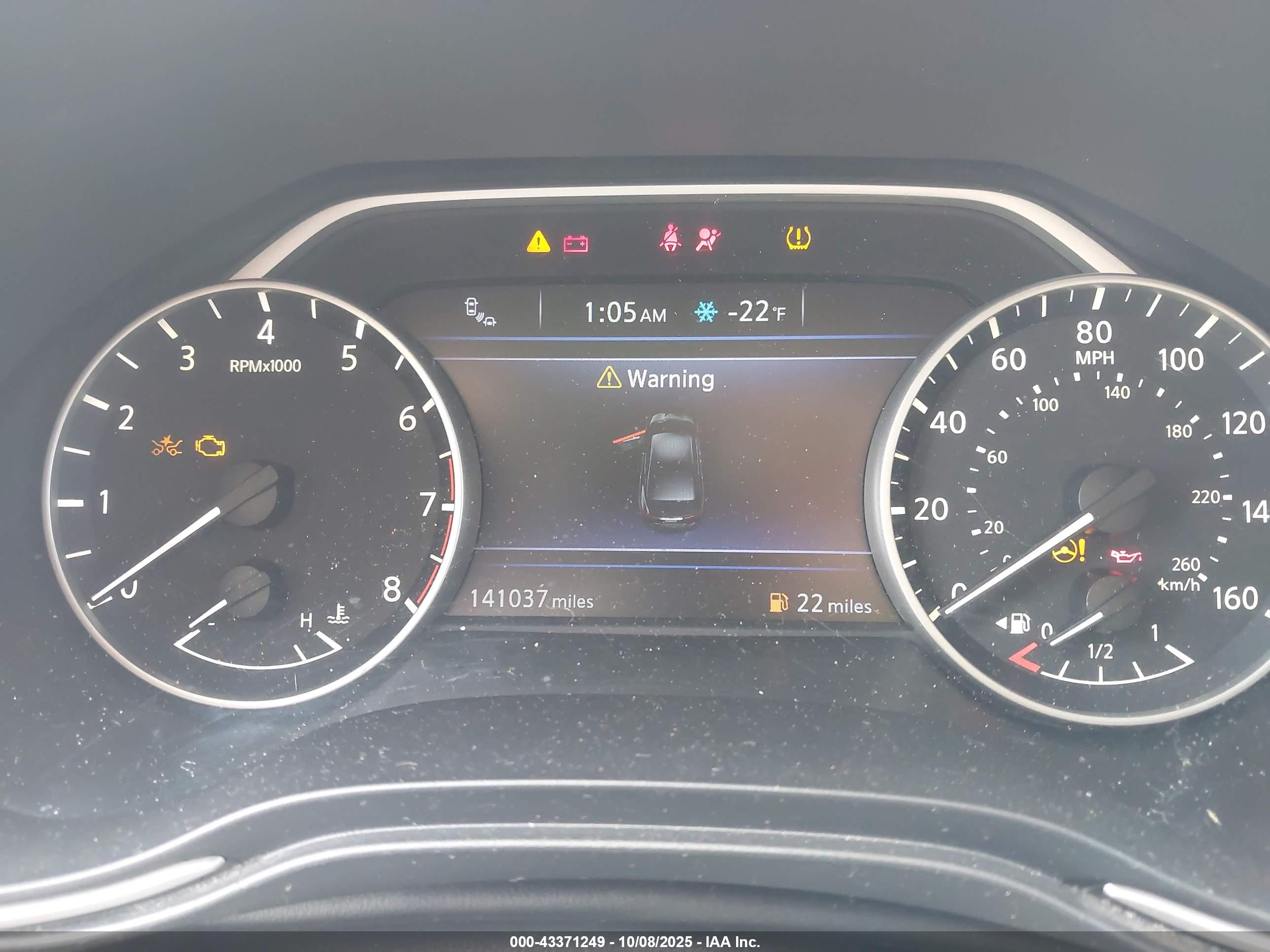 NISSAN MAXIMA image 7