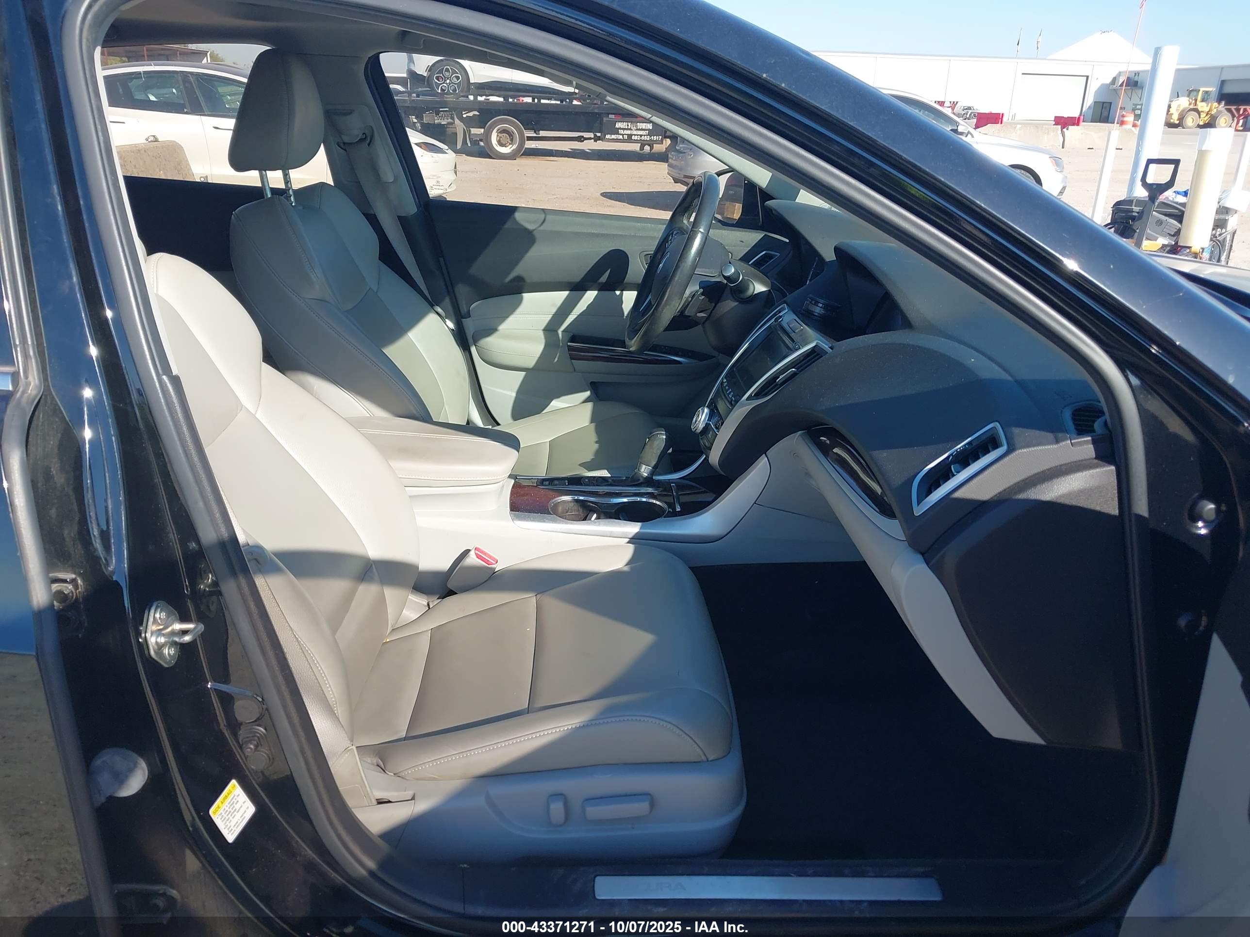 ACURA TLX image 5