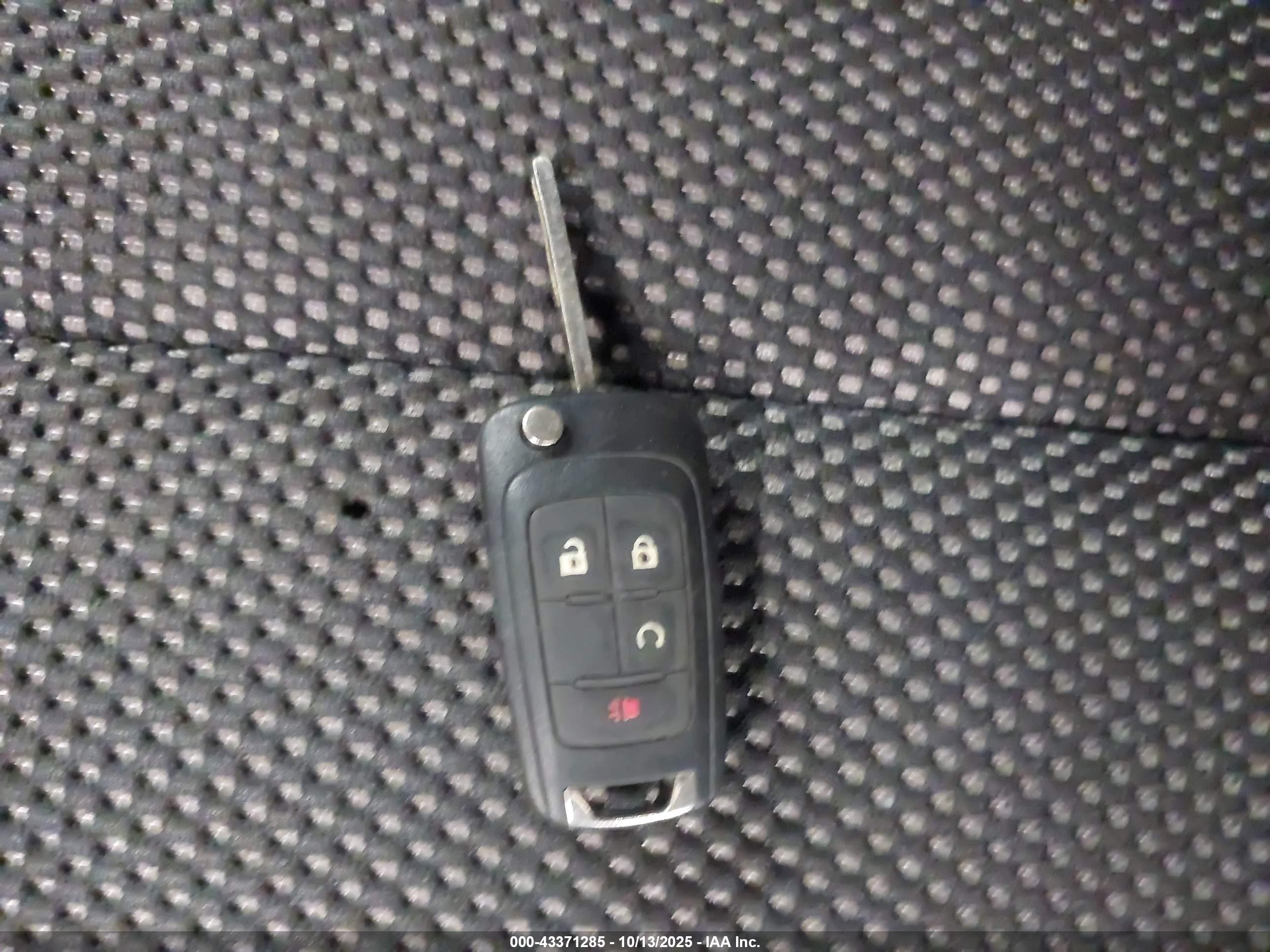 CHEVROLET EQUINOX image 11