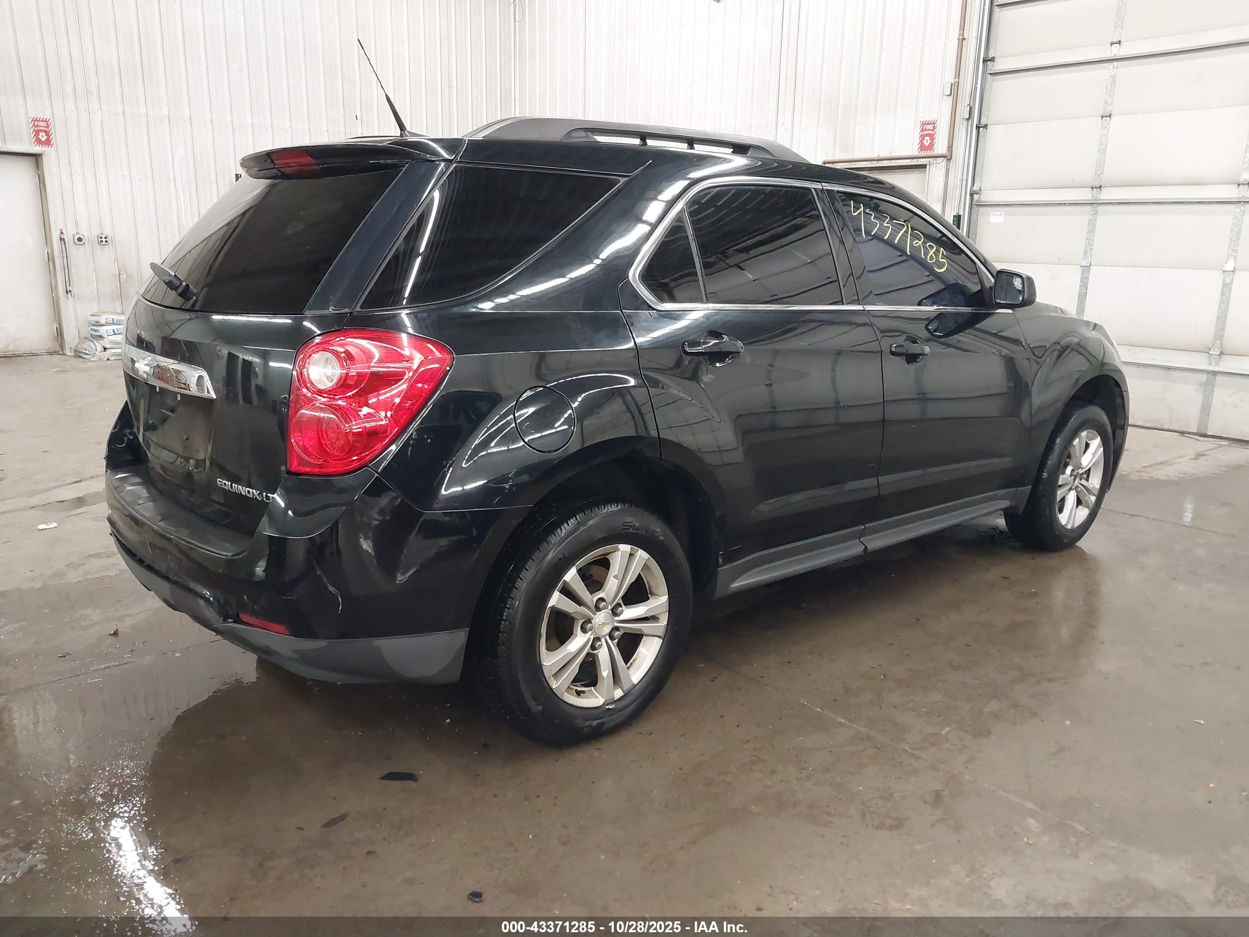 CHEVROLET EQUINOX image 4