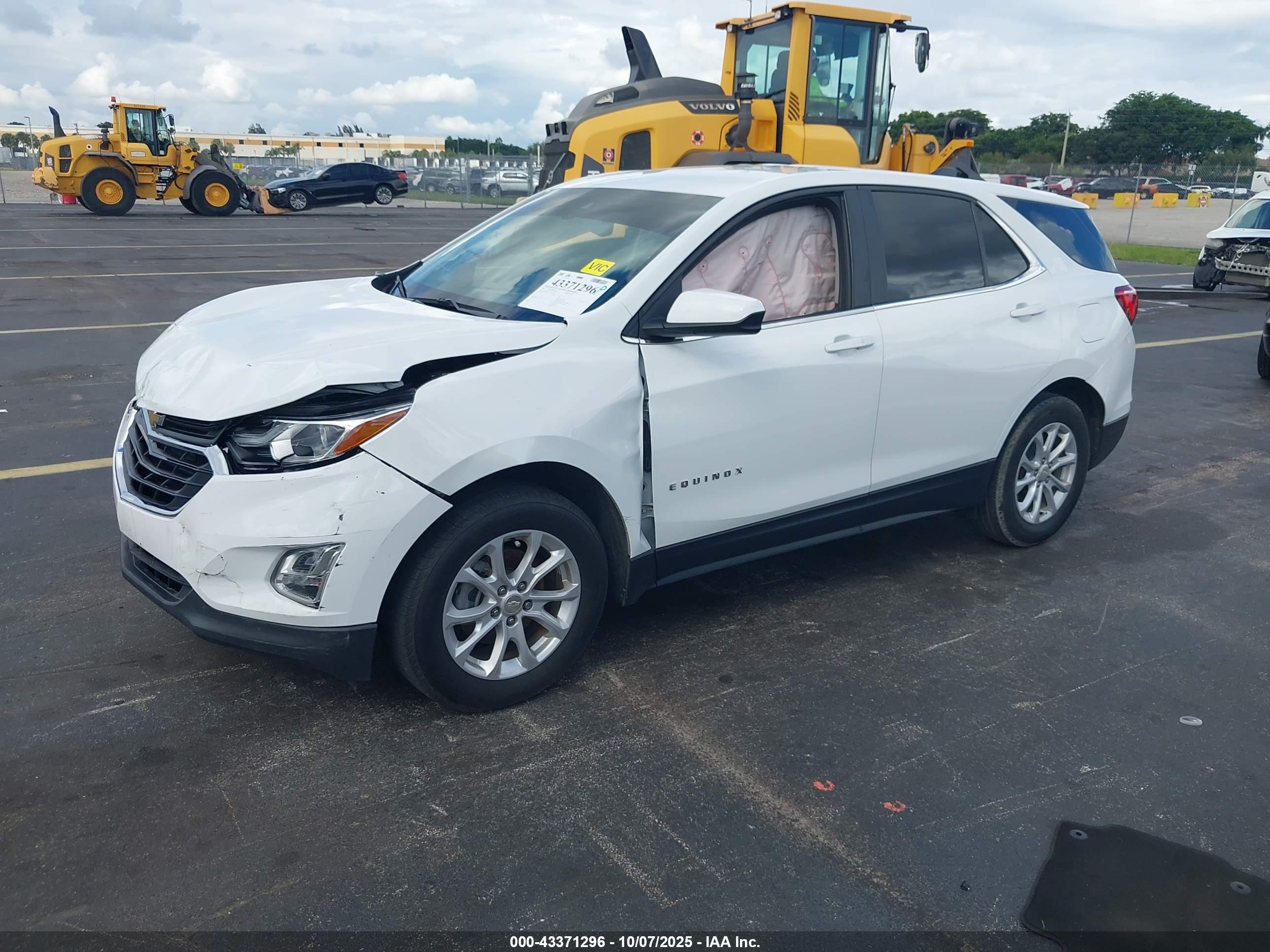 CHEVROLET EQUINOX image 2