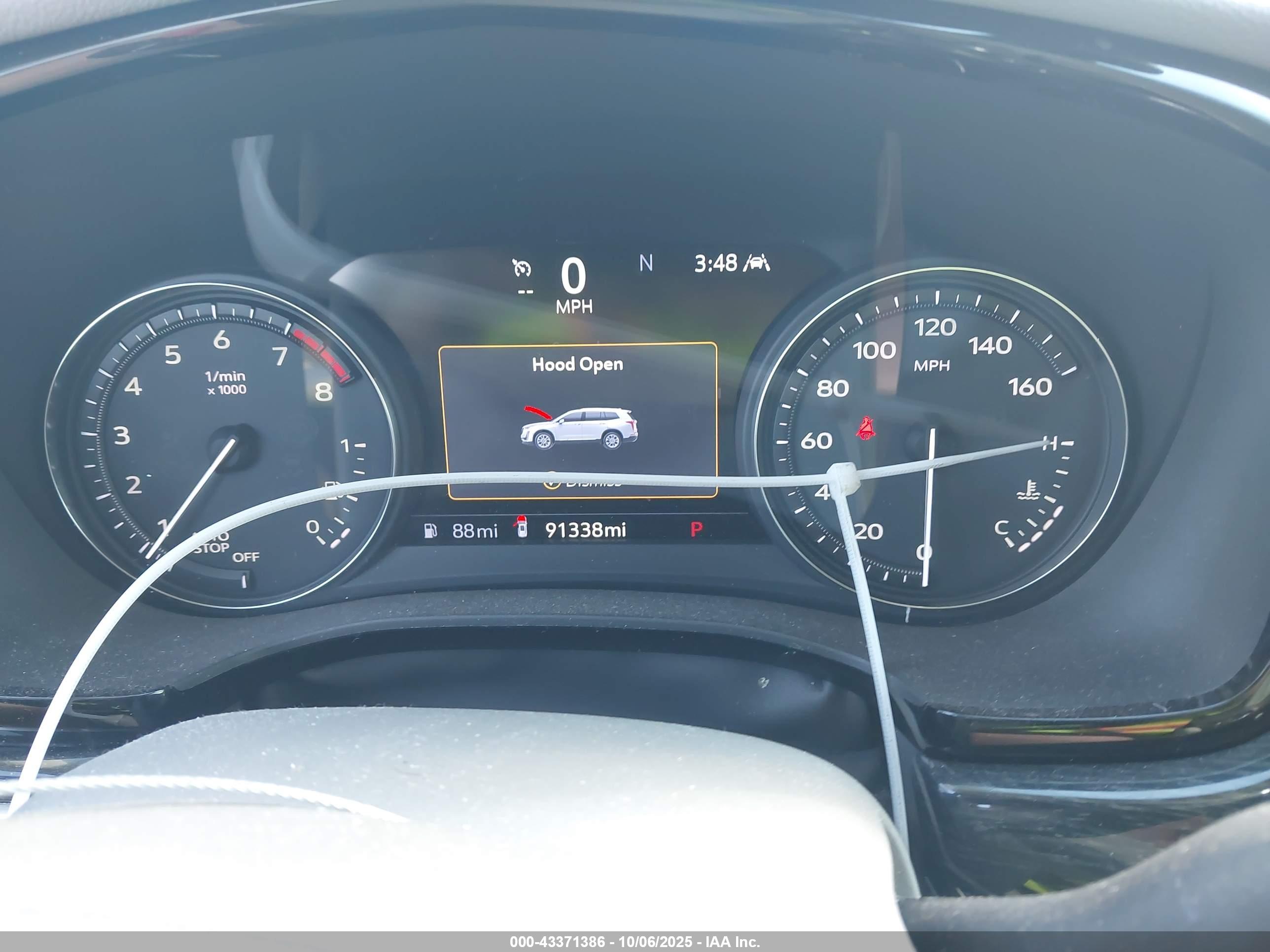CADILLAC XT6 image 7