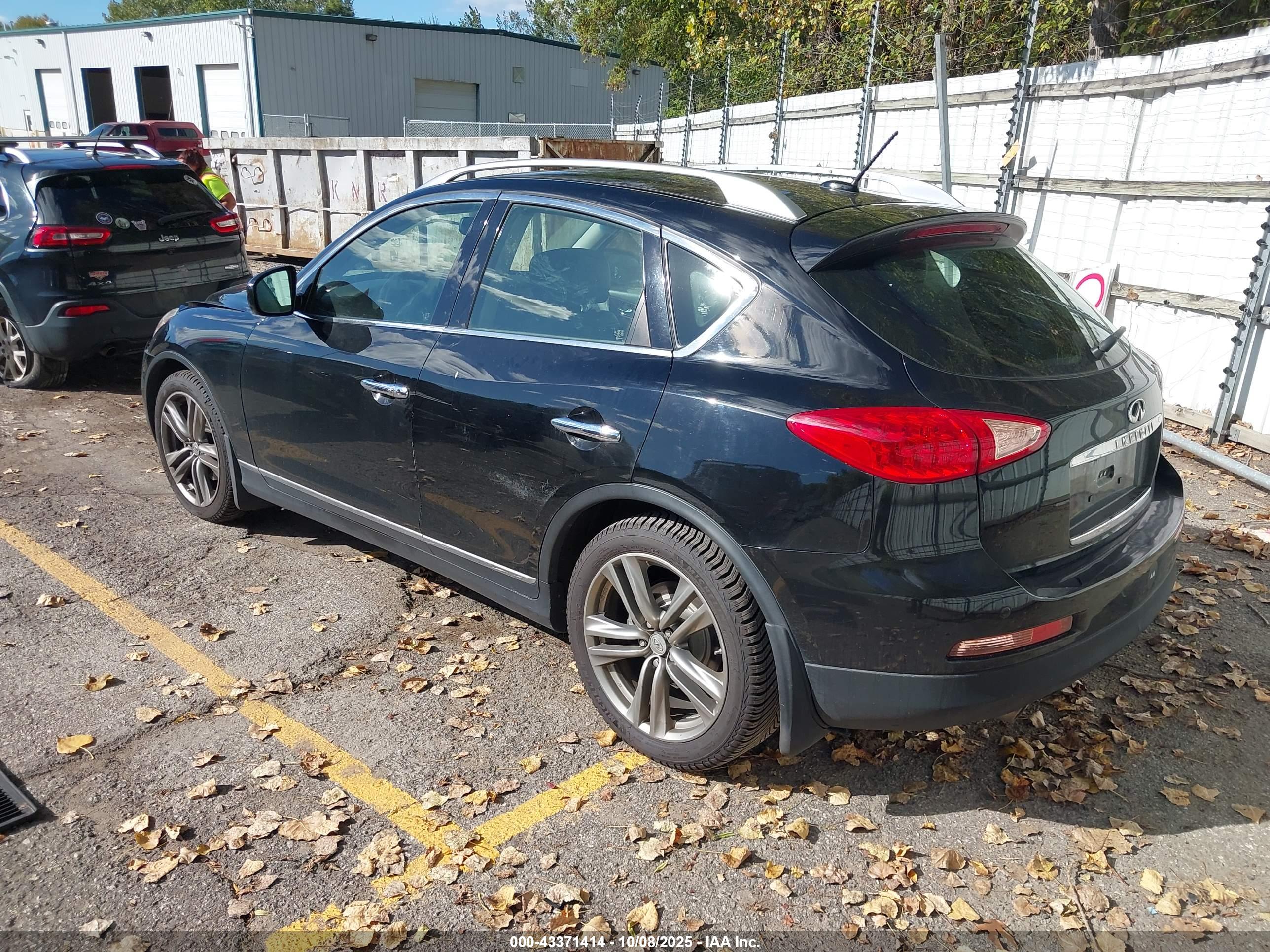 INFINITI EX35 image 3